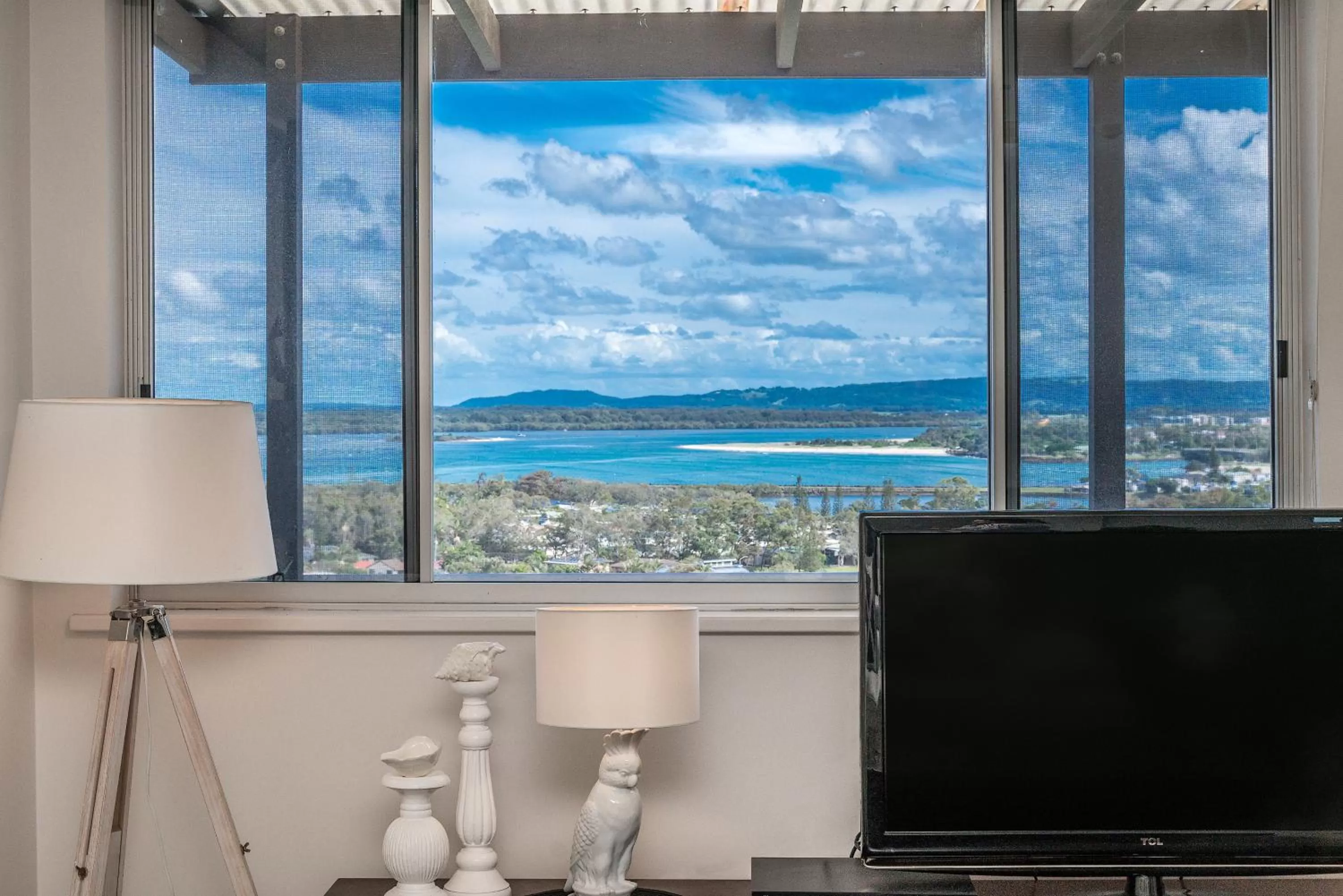 TV and multimedia in Grandview Apartments