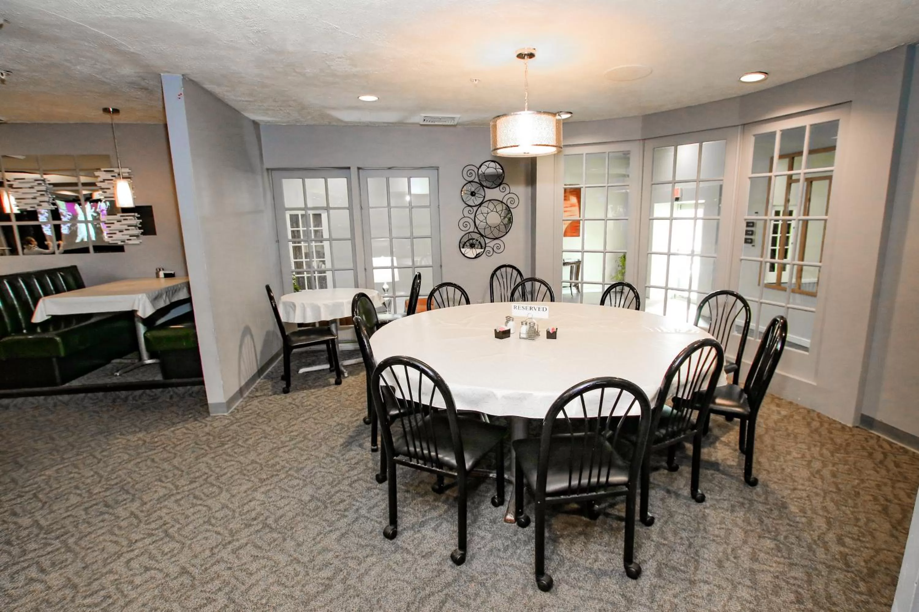 Dining area in Ramada Hotel & Conference Center by Wyndham Lewiston