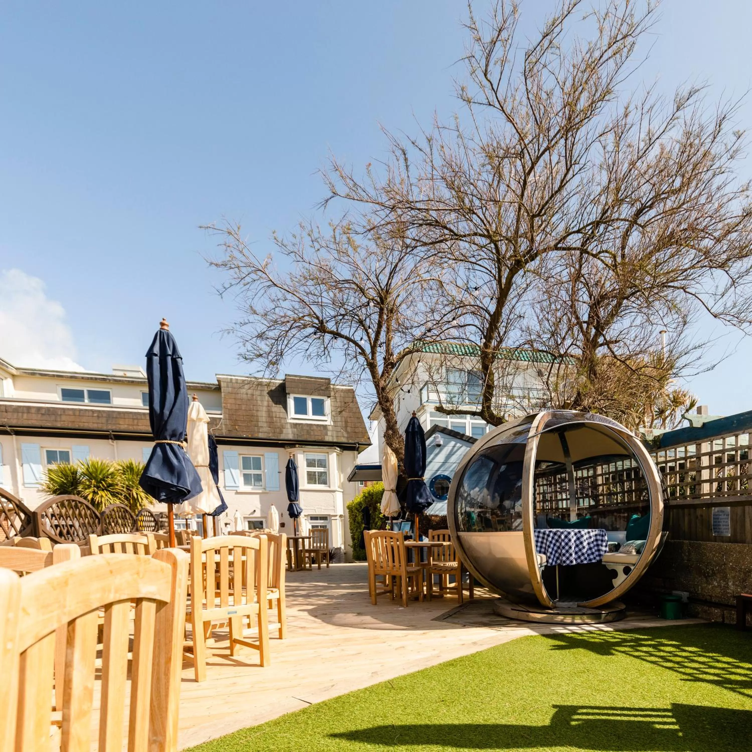 Property building in The Beachcroft Hotel, BW Signature Collection