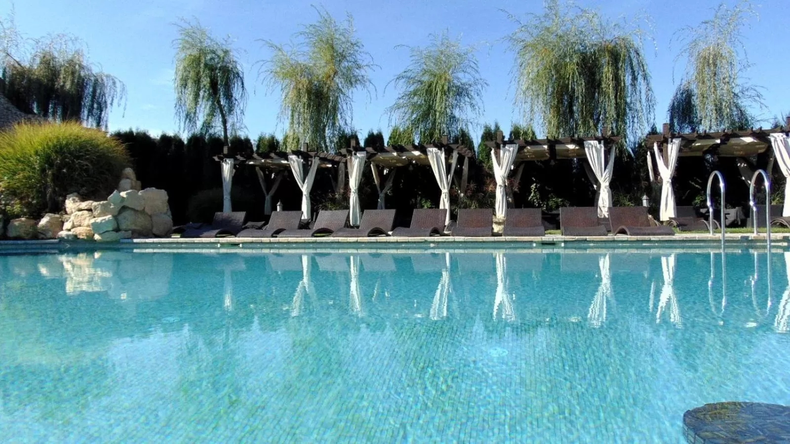 Swimming pool in Castel Transilvania