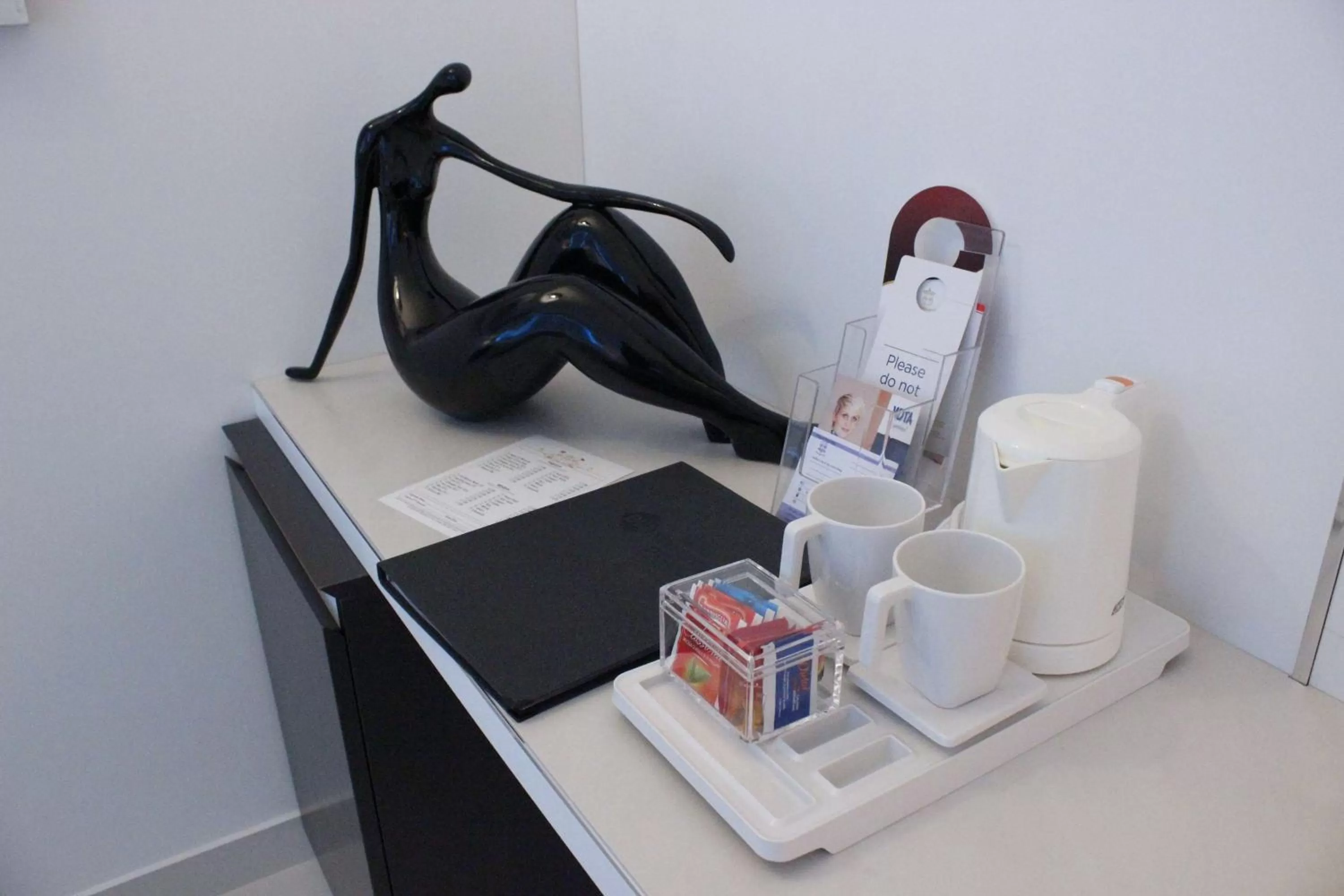 Coffee/tea facilities in Best Western Plus Hotel Perla Del Porto