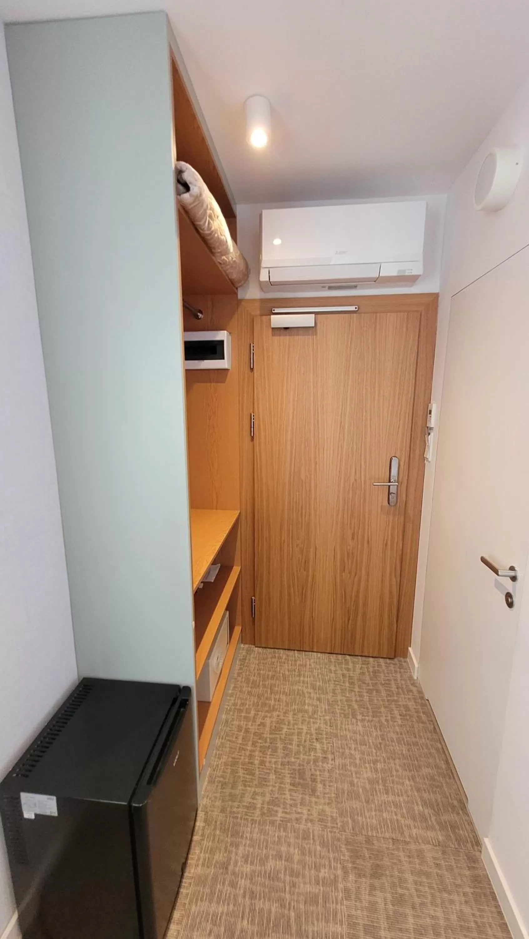 Photo of the whole room, Bunk Bed in Hotel Zhong Hua