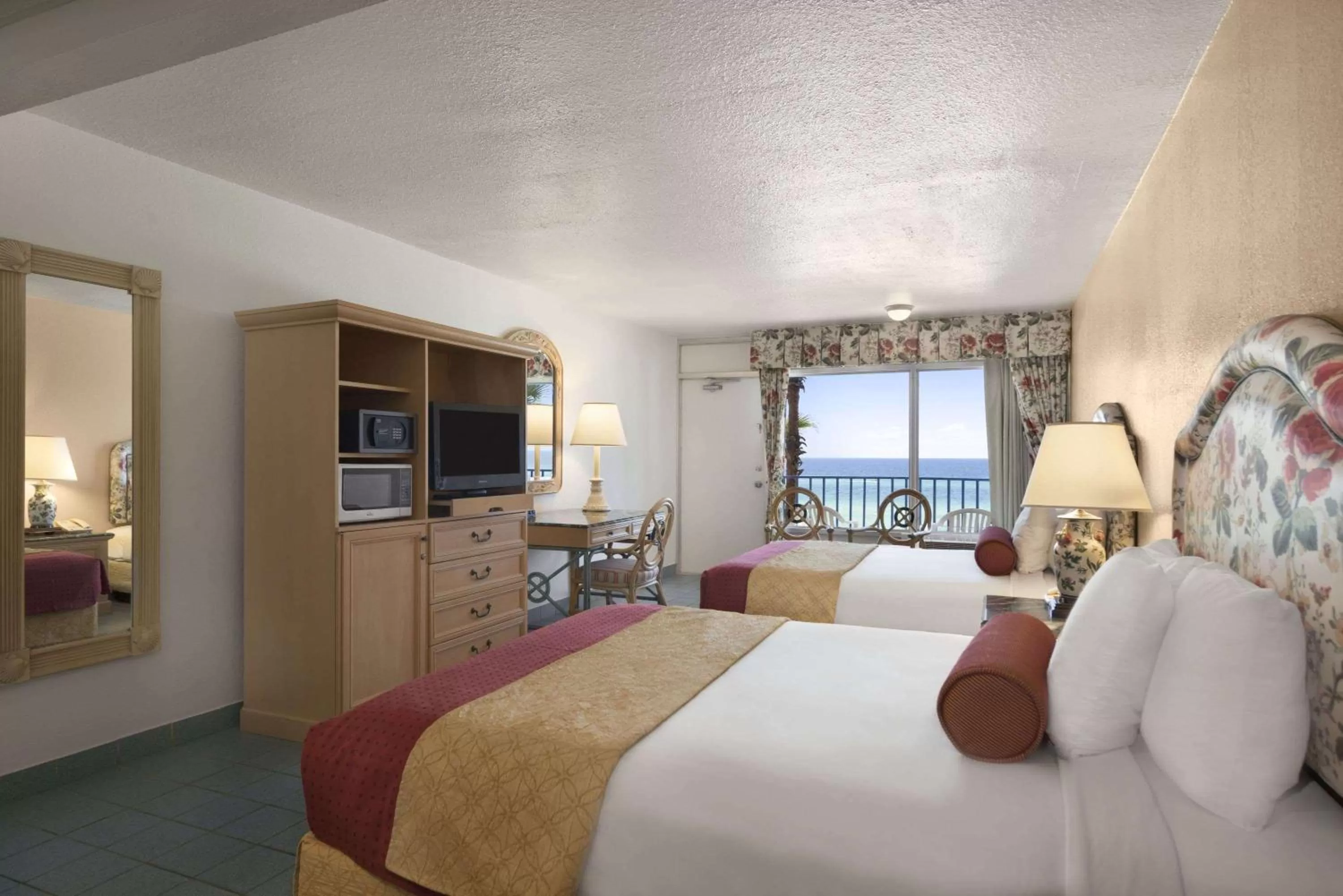 Photo of the whole room, Bed in Days Inn by Wyndham Panama City Beach Beachfront Resort