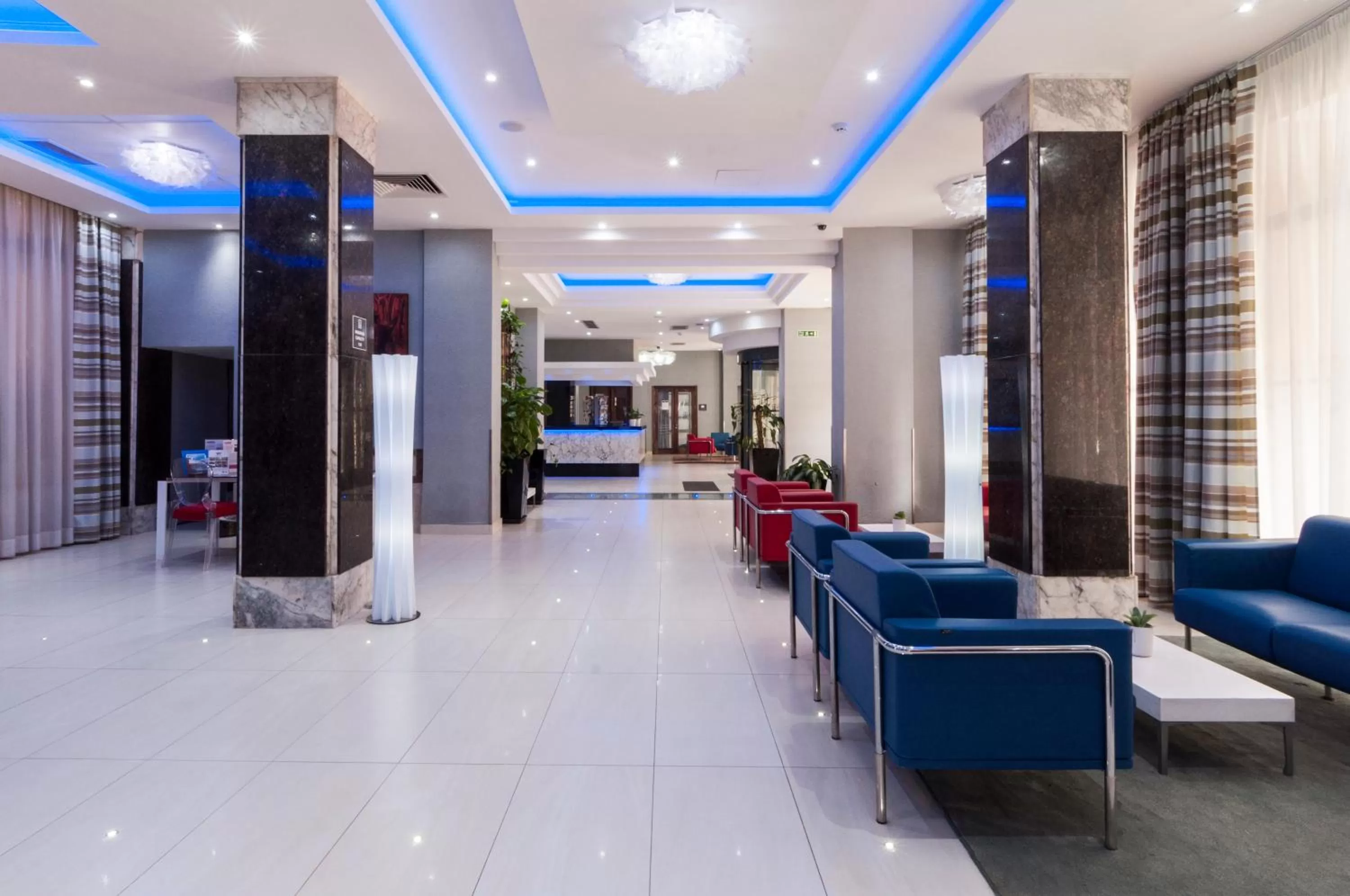 Lobby or reception in Alexandra Hotel