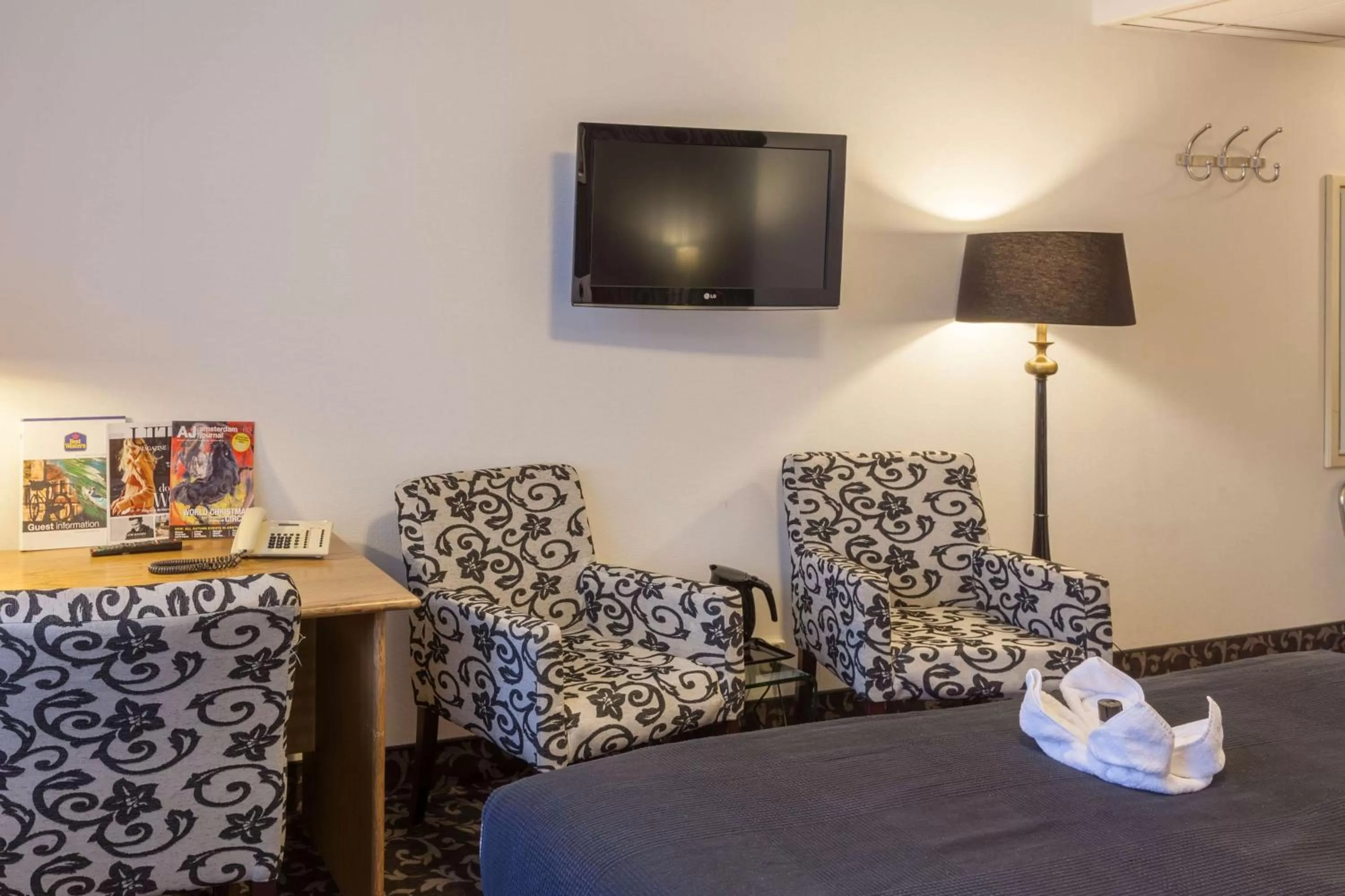 Photo of the whole room in Amsterdam Hotel Uithoorn