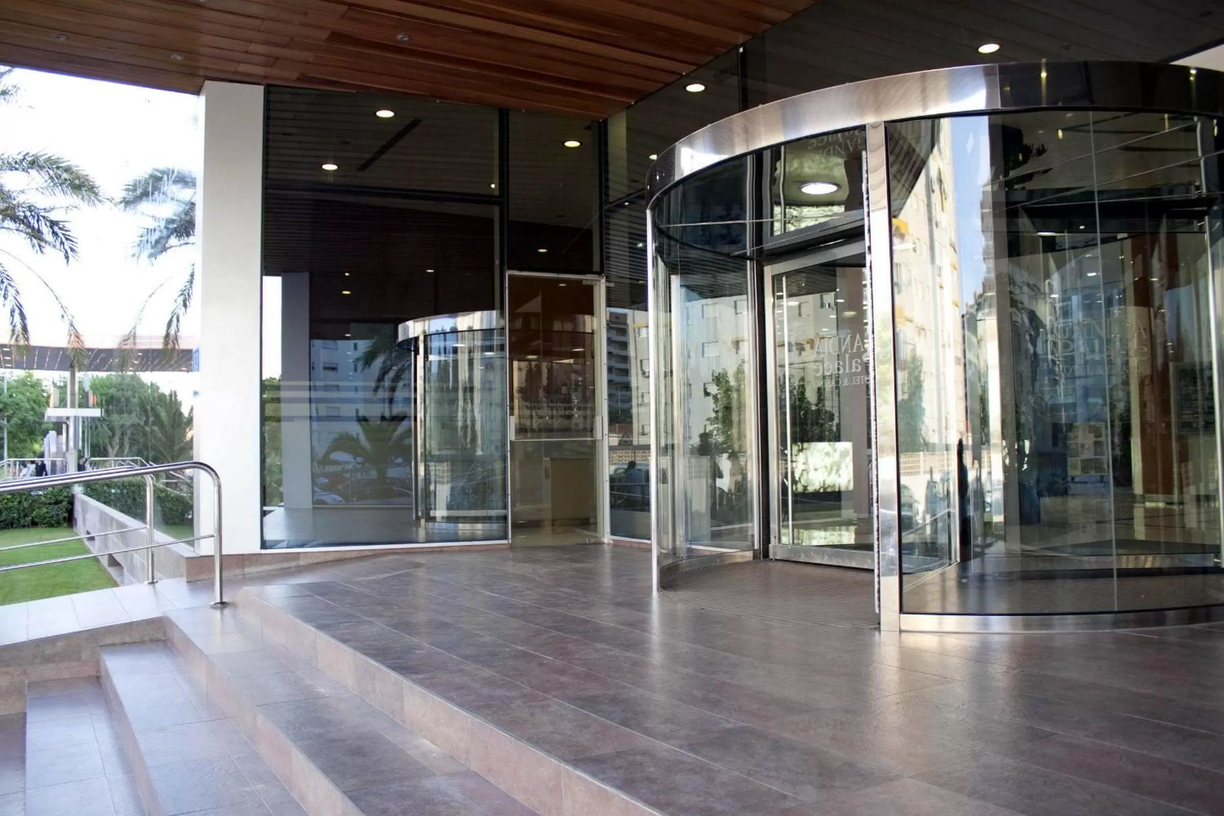 Facade/entrance in VS Gandía Palace Hotel ****