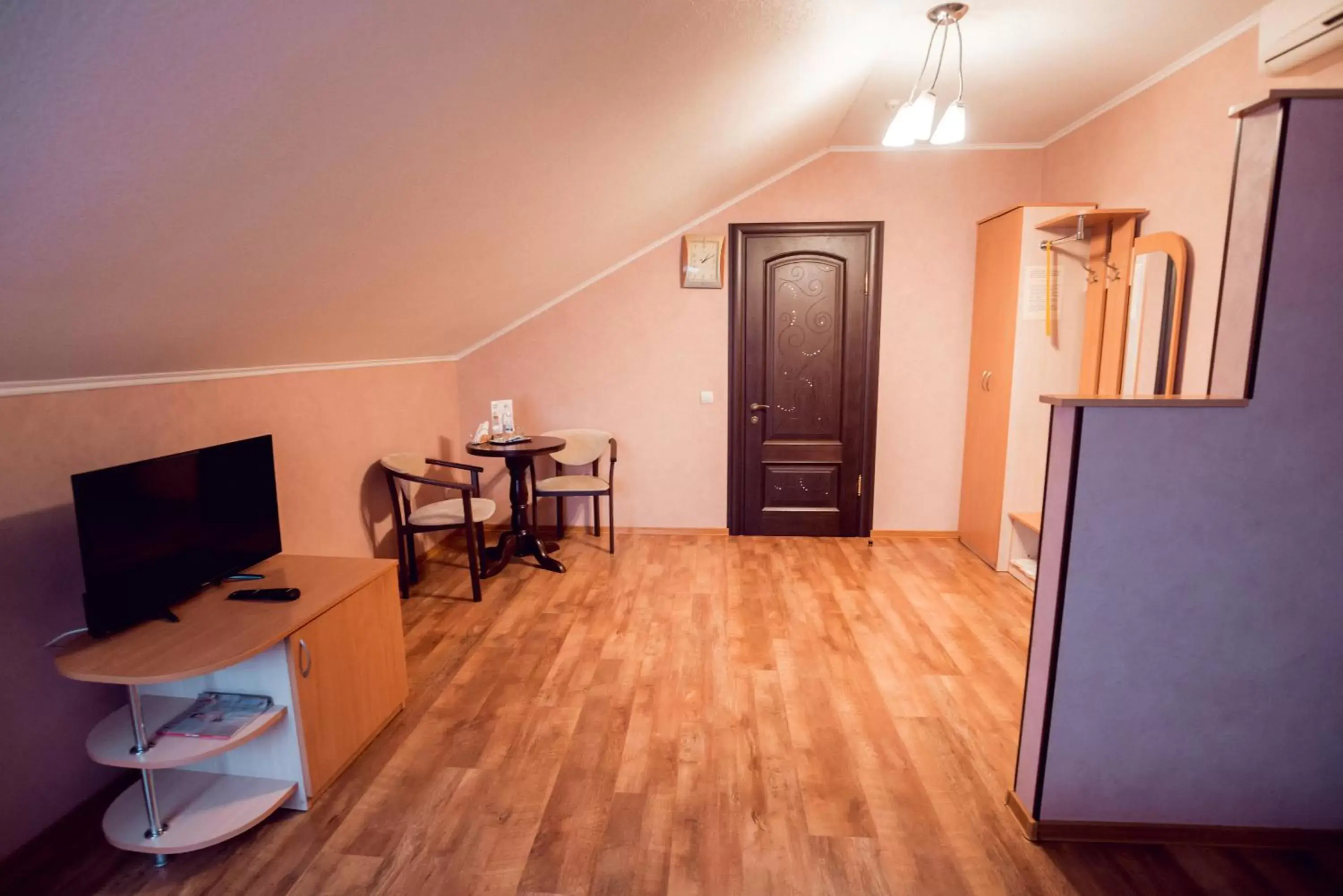 Large Double Room in Hotel & Spa DENINNA Large Double Room in Hotel & Spa DENINNA