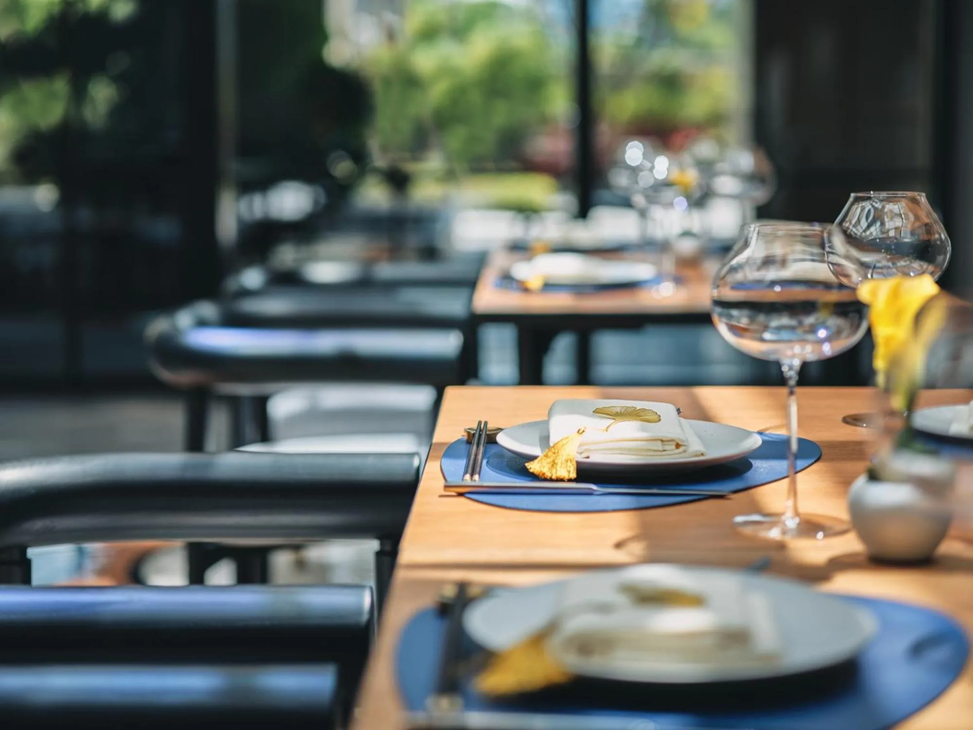 Restaurant/places to eat in Hotel Indigo Hangzhou Uptown,Close to Westlake , boutique design hotel with freeflow minibar