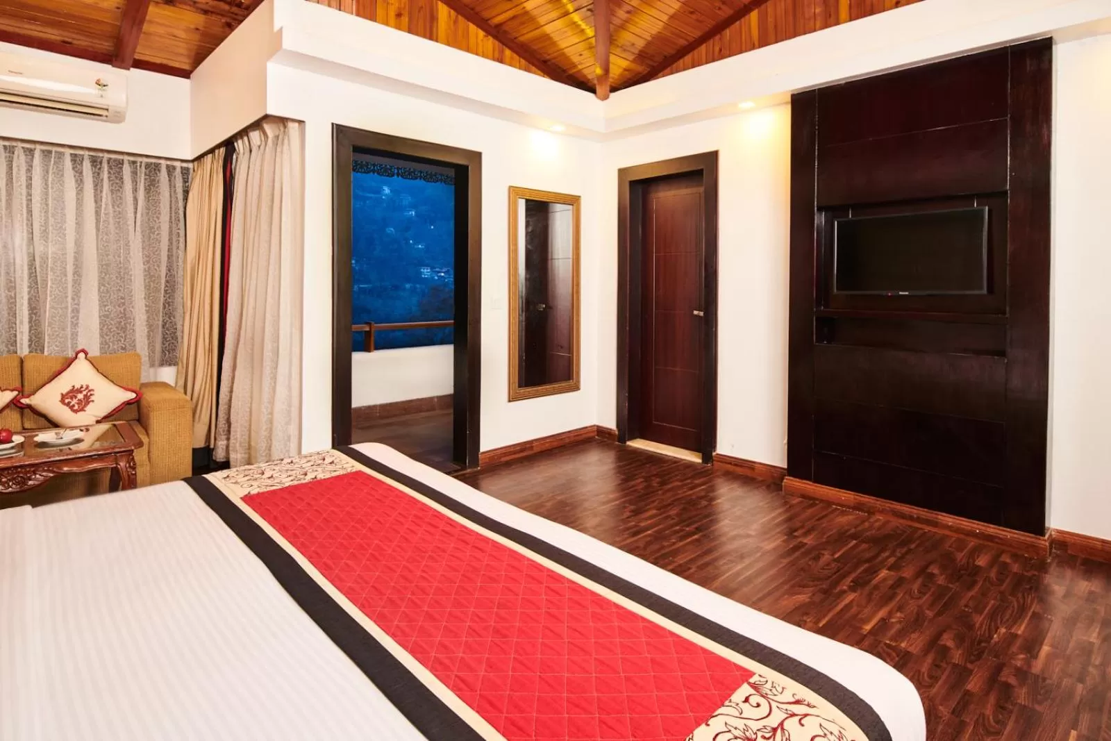 Balcony/Terrace, Bed in Sterling Gangtok Orange Village