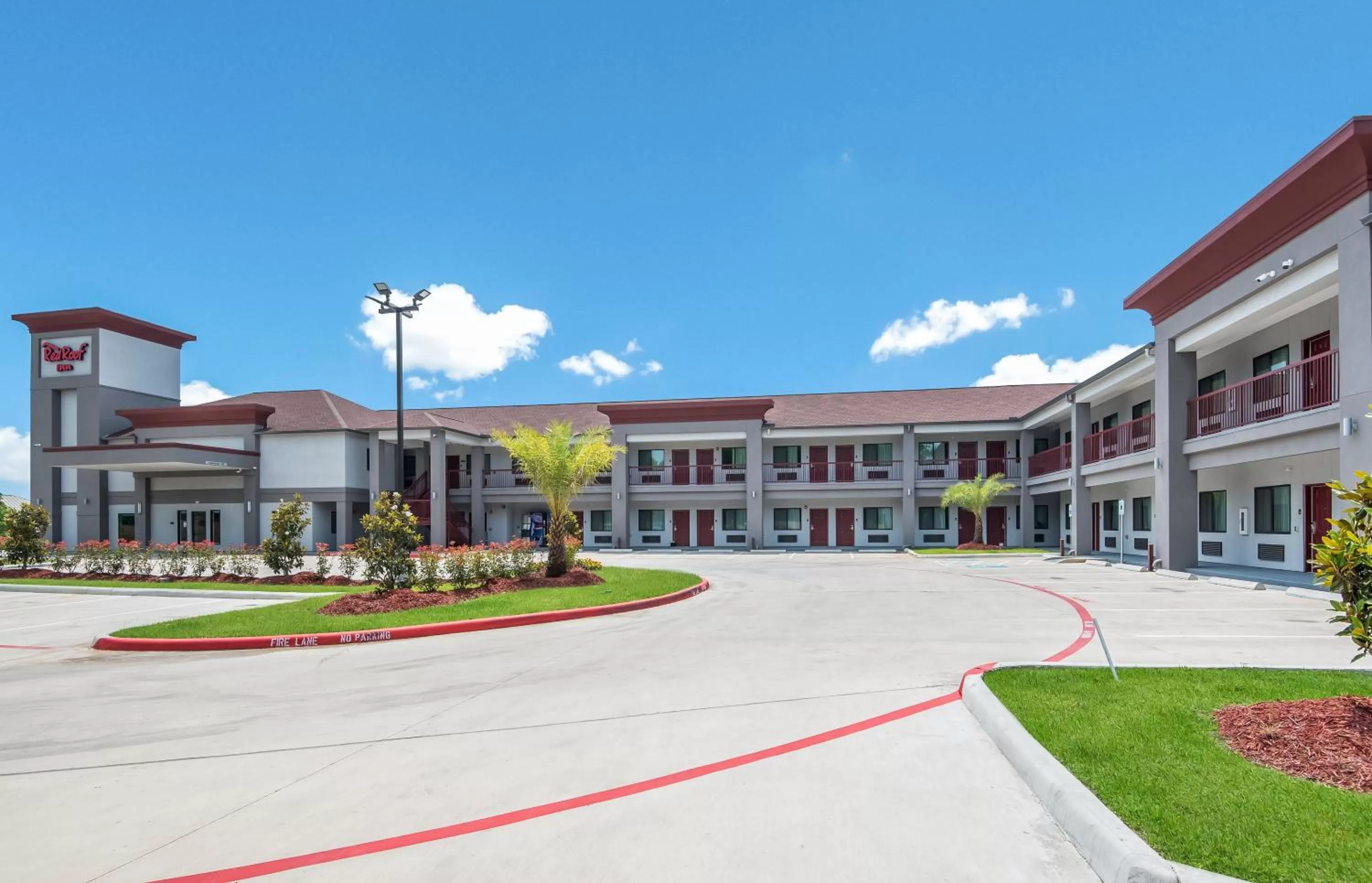 Property building in Red Roof Inn Baytown