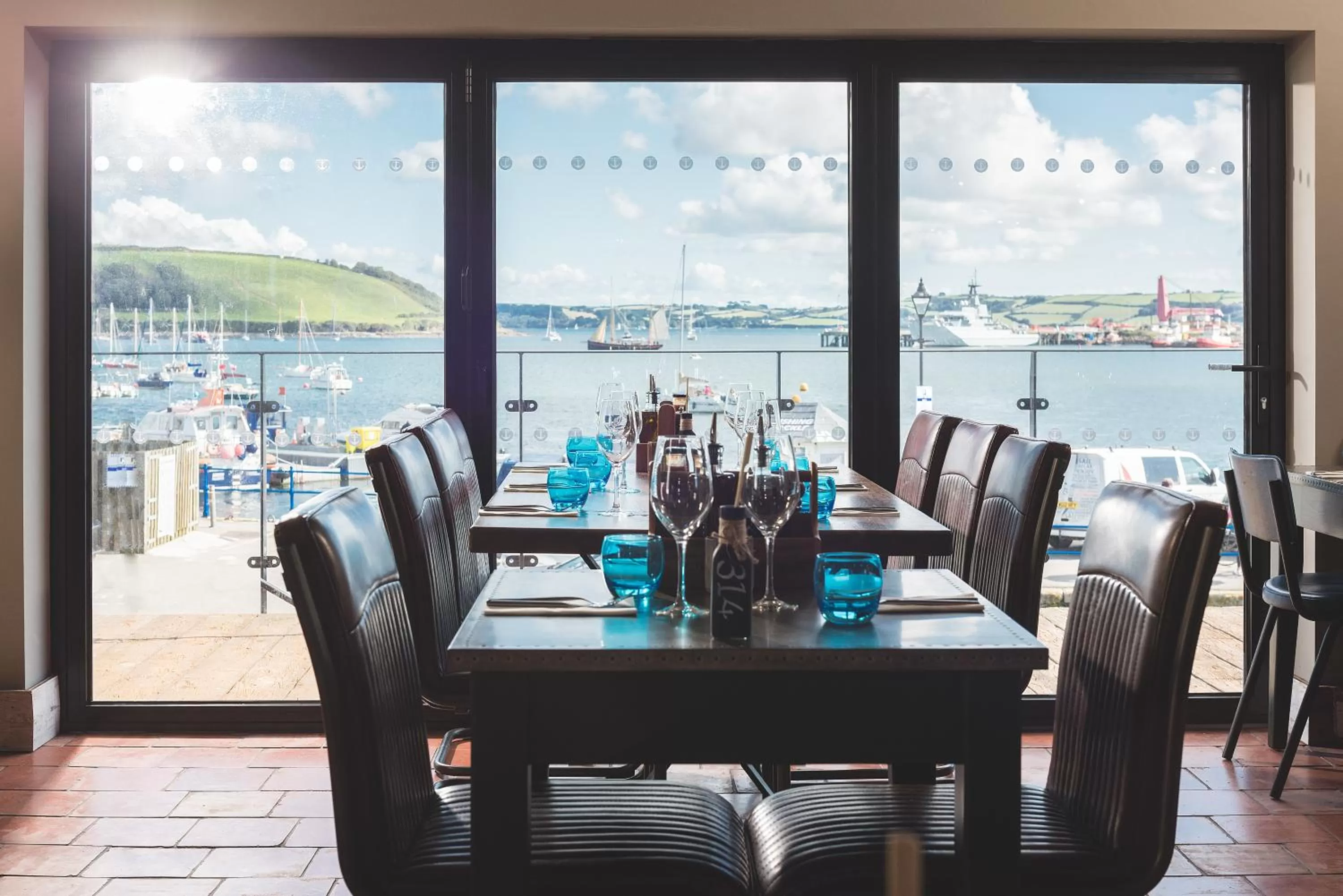 Restaurant/places to eat in Chainlocker