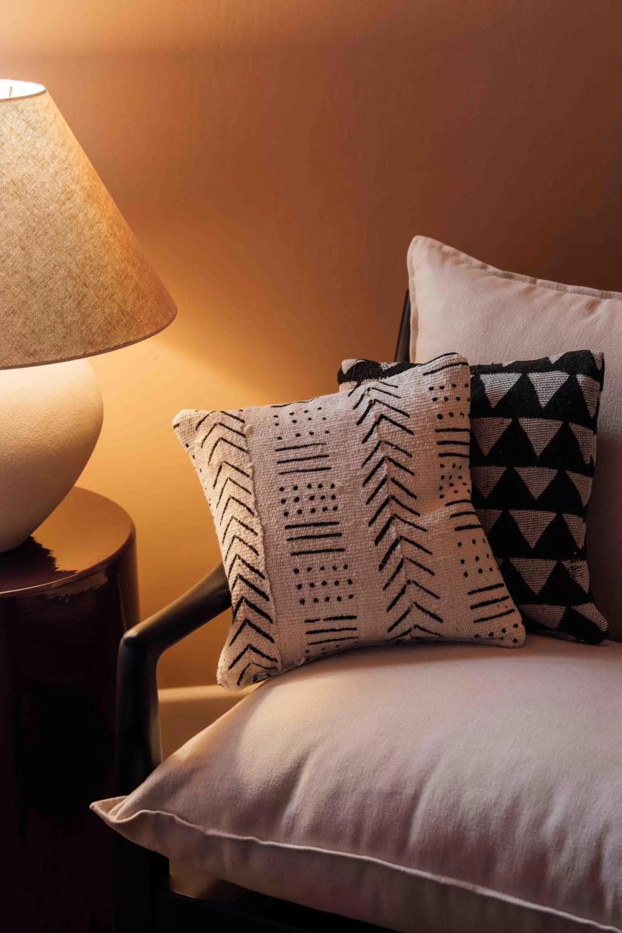 Seating area, Bed in Clemonte Hotel - Your Reception-less Boutique Hideaway