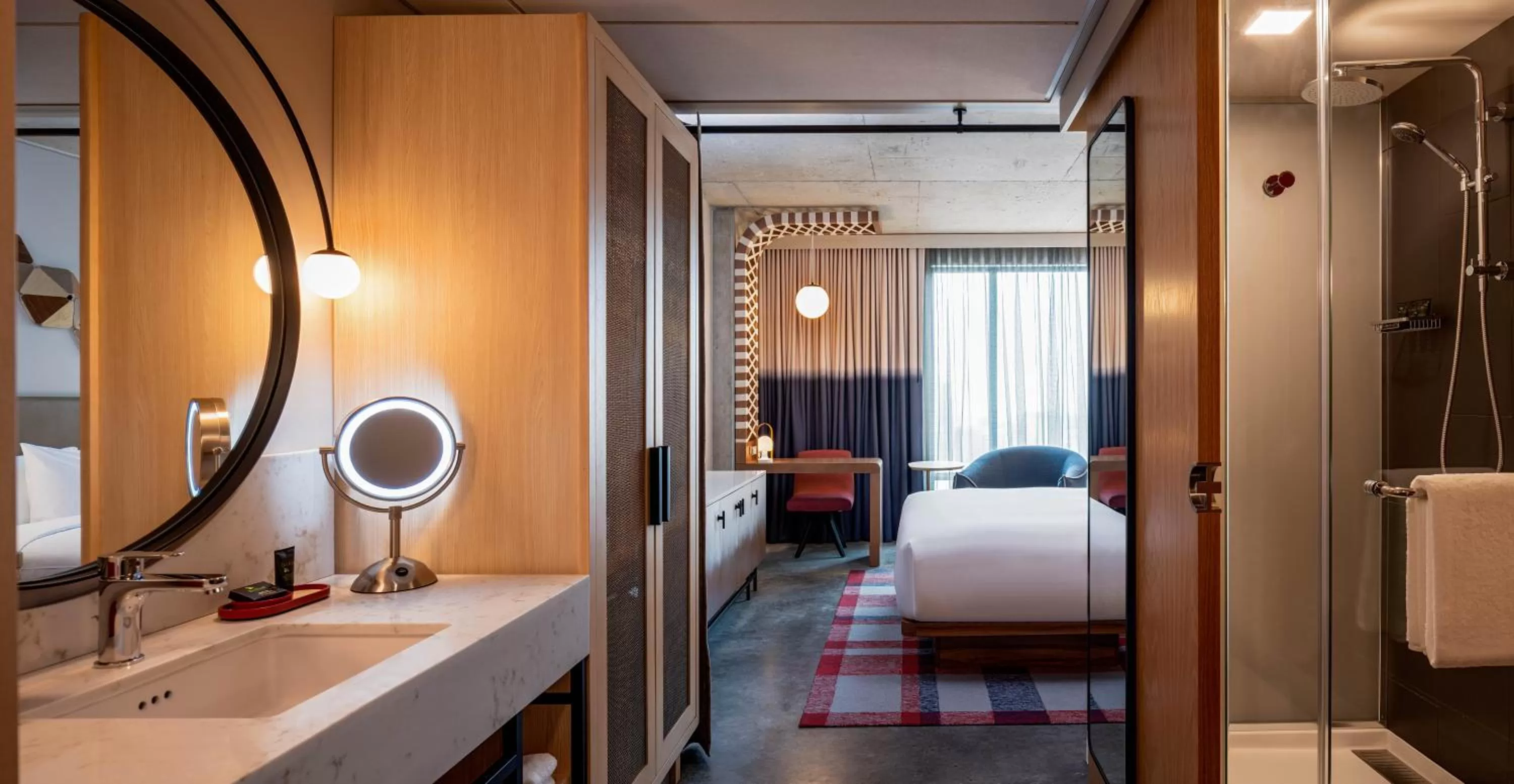 Bathroom, Bed in Hyatt Centric Downtown Portland