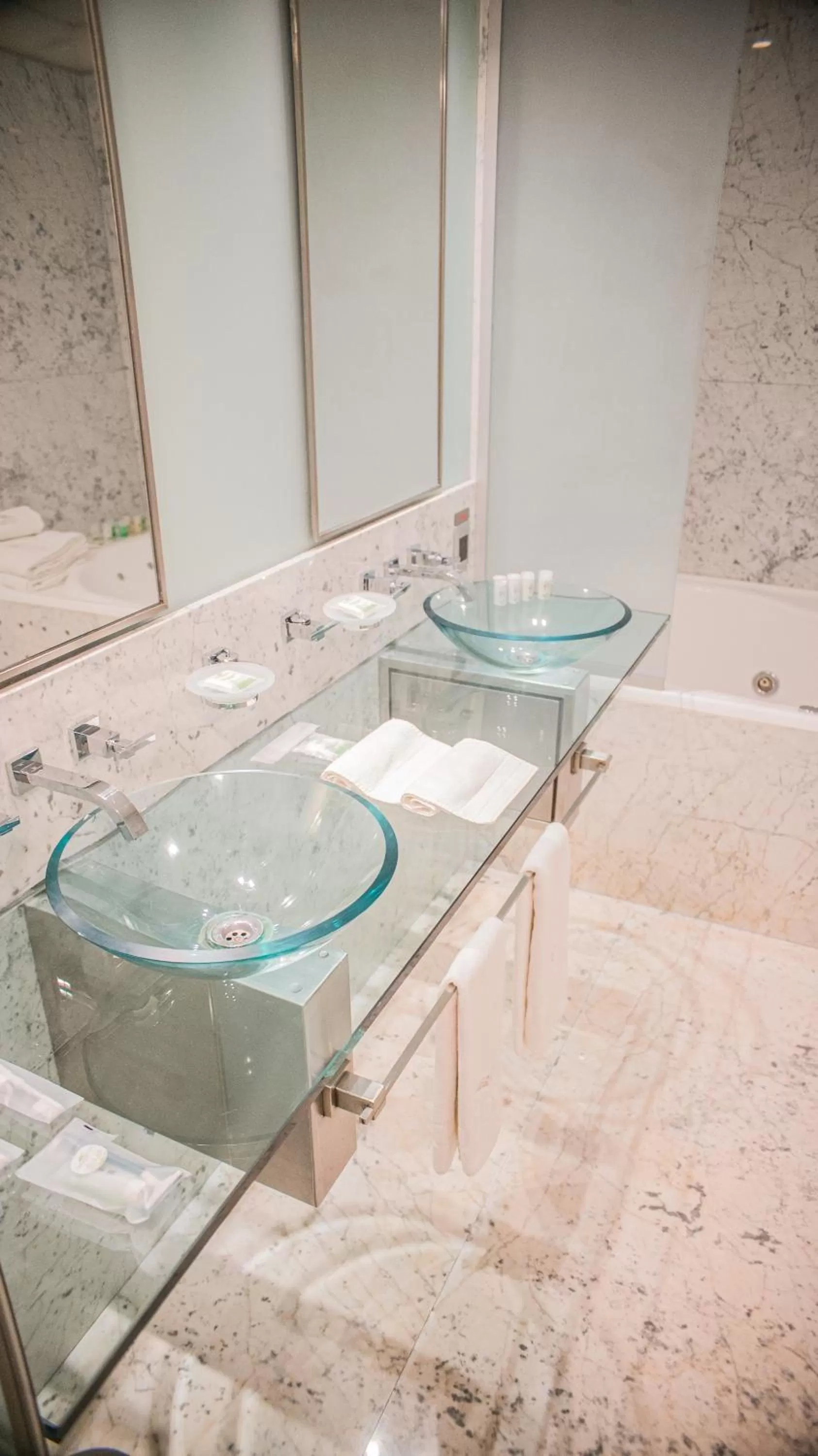 Bathroom in Orfeo Suites Cordoba