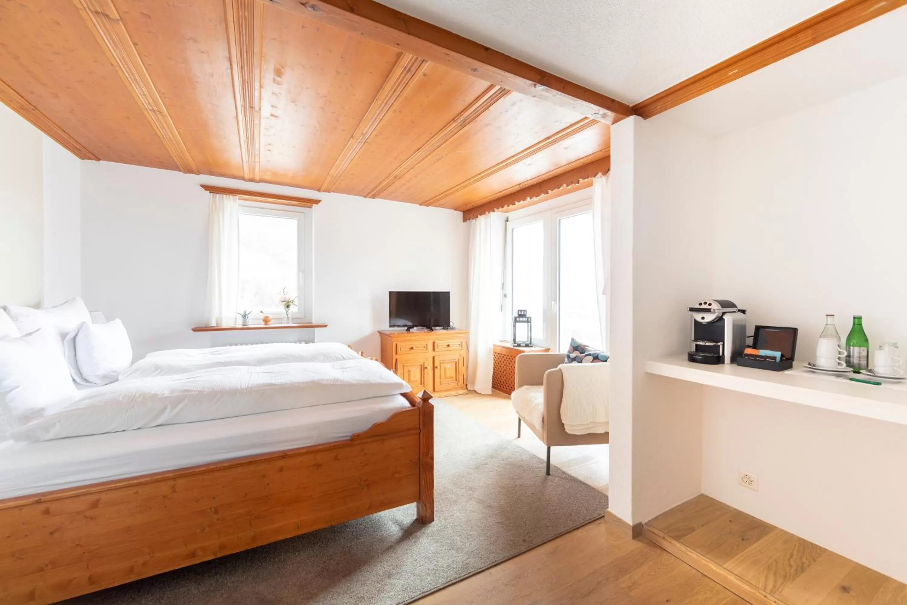 Bed in Eden Hotel und Restaurant