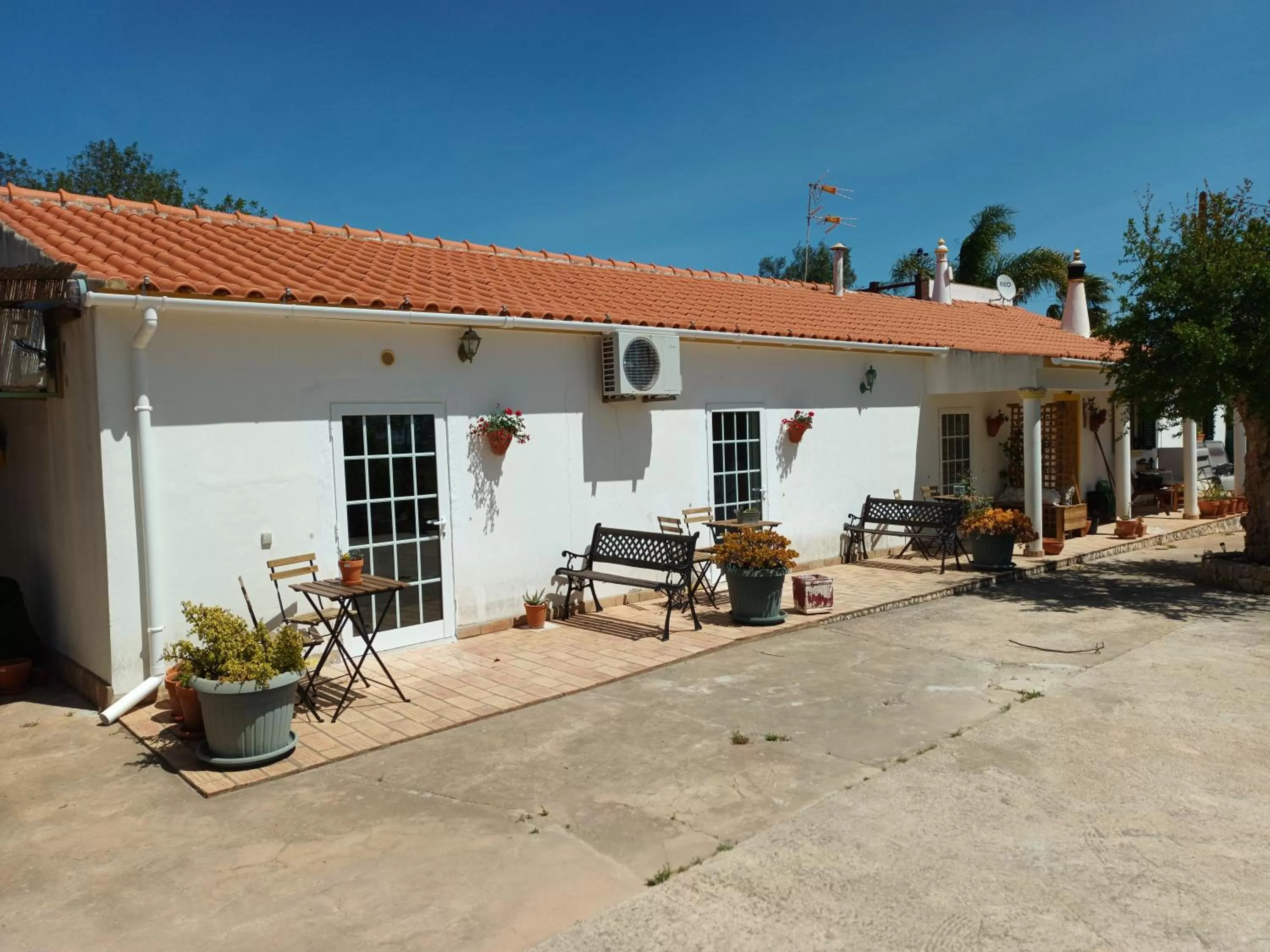 Property Building in B&B Quinta da Romãzeira