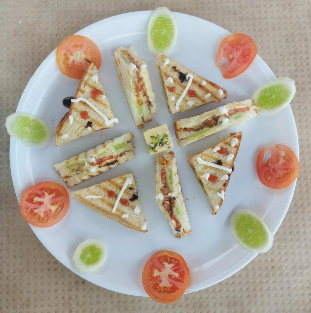 Hotel Nisarg Lodging And Restaurant