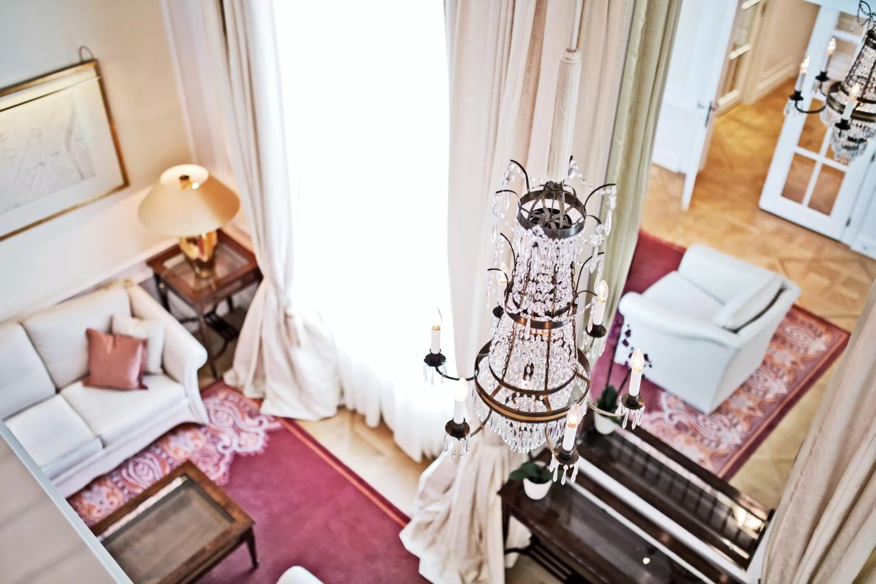 Living room in Palais Coburg Hotel