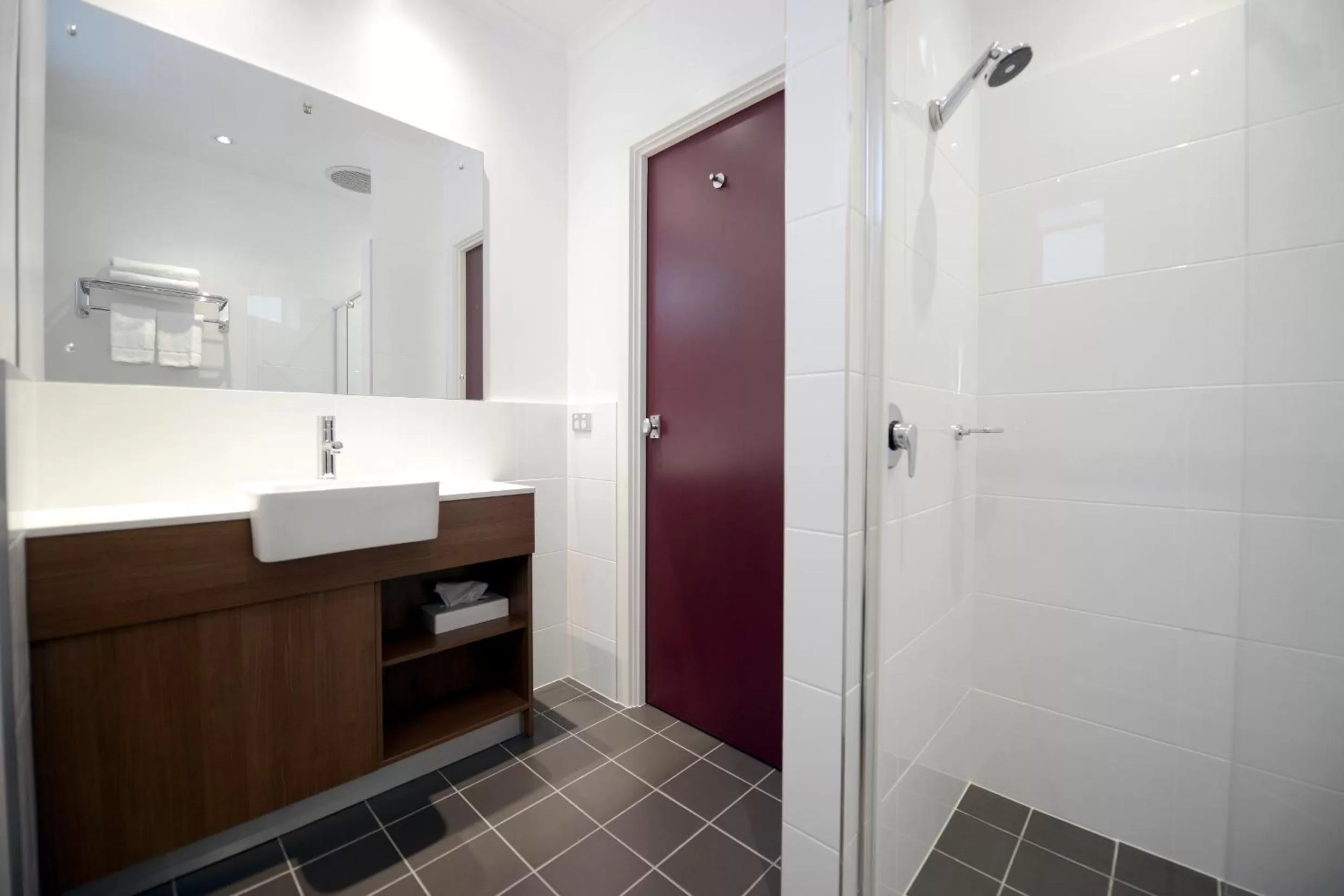 Bathroom in Grosvenor Hotel Adelaide by Accor