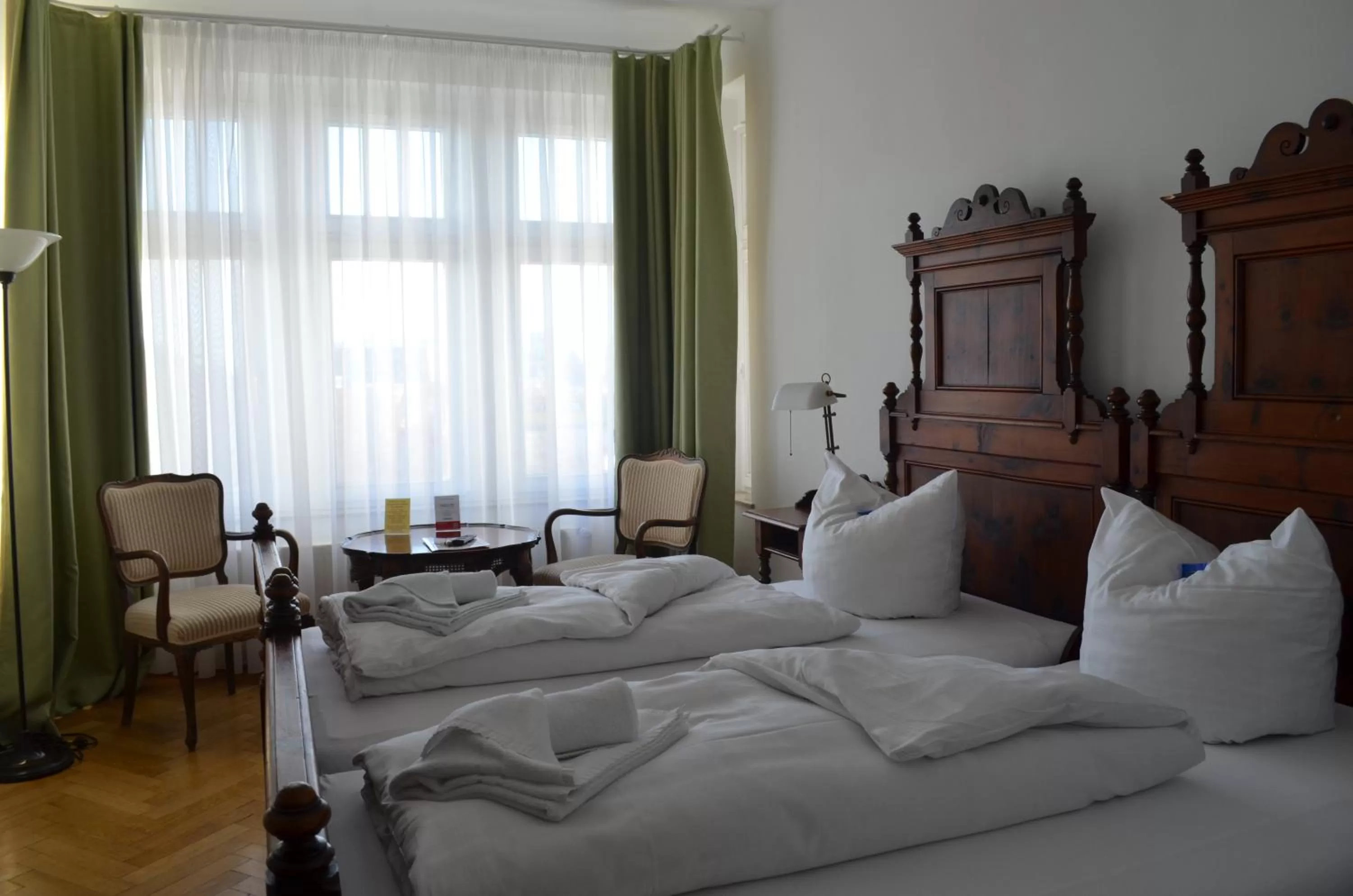 Bed in Jahrhunderthotel Leipzig