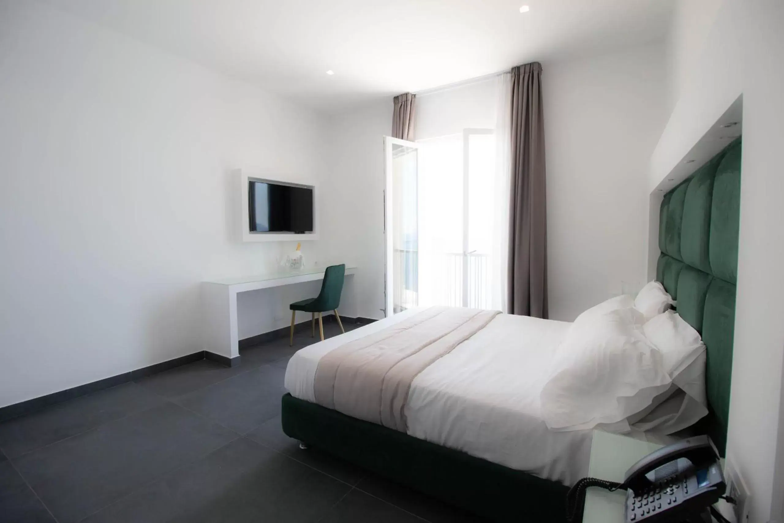 Double Room with Sea View in GRAND HOTEL SERAPIDE Double Room with Sea View in GRAND HOTEL SERAPIDE