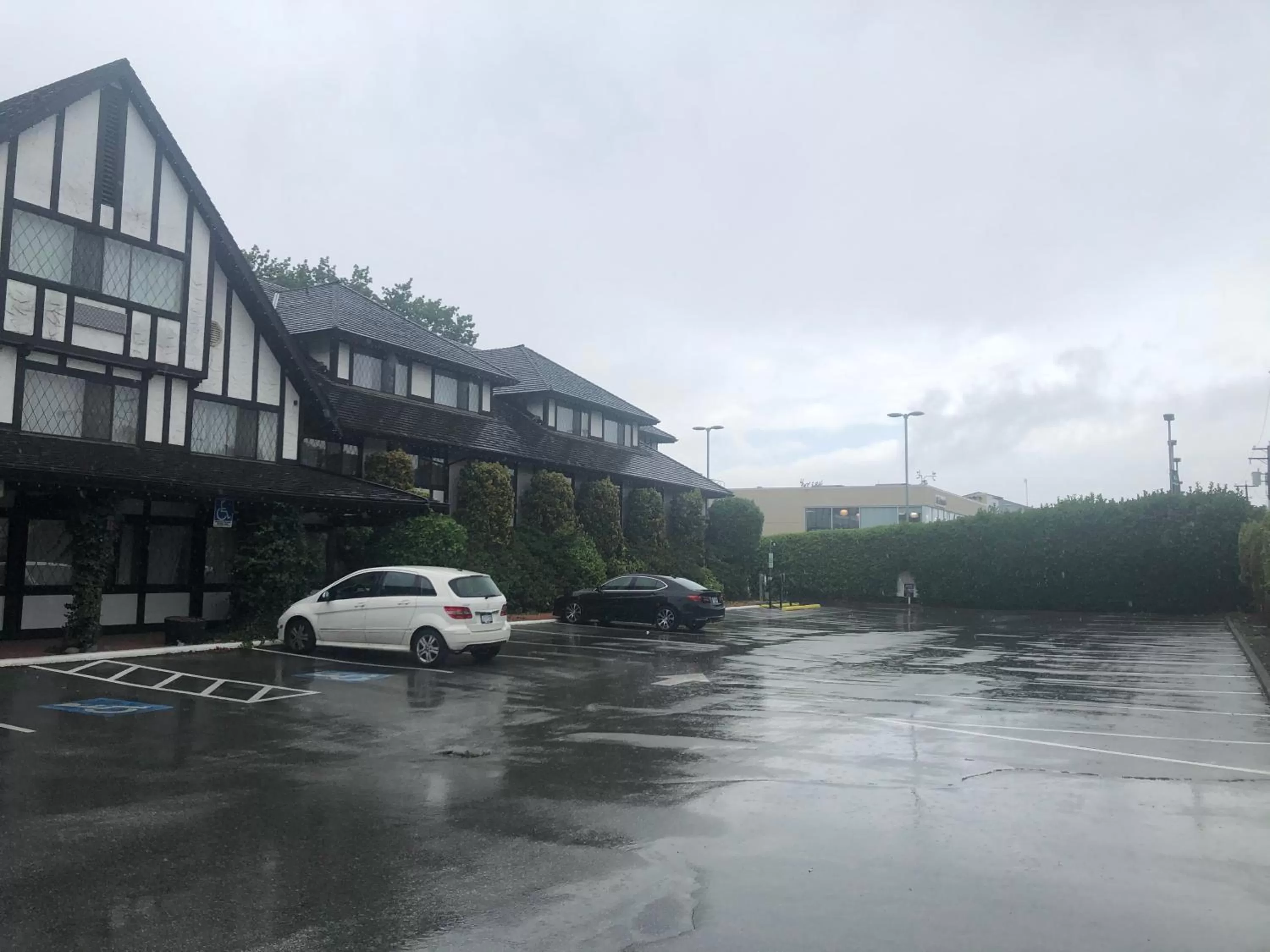 Parking in Abercorn Hotel, Trademark Collection by Wyndham