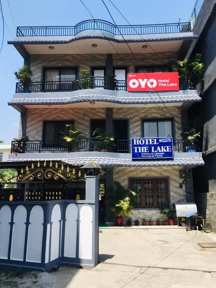 Property Building in Hotel The Lake