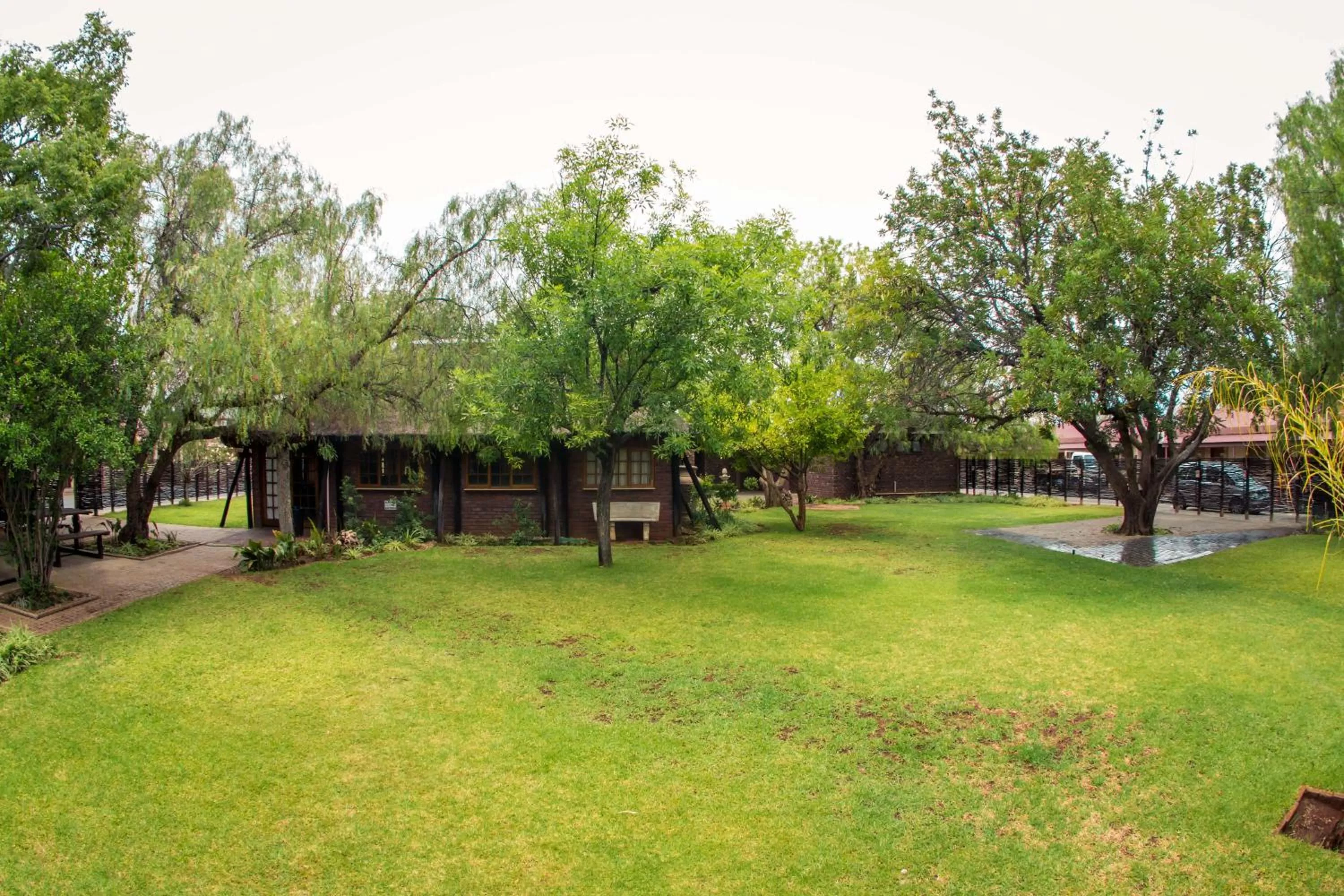 Property building in Horseshoe Inn and Conference Center