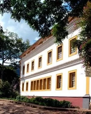 Property building in Solar da Ponte