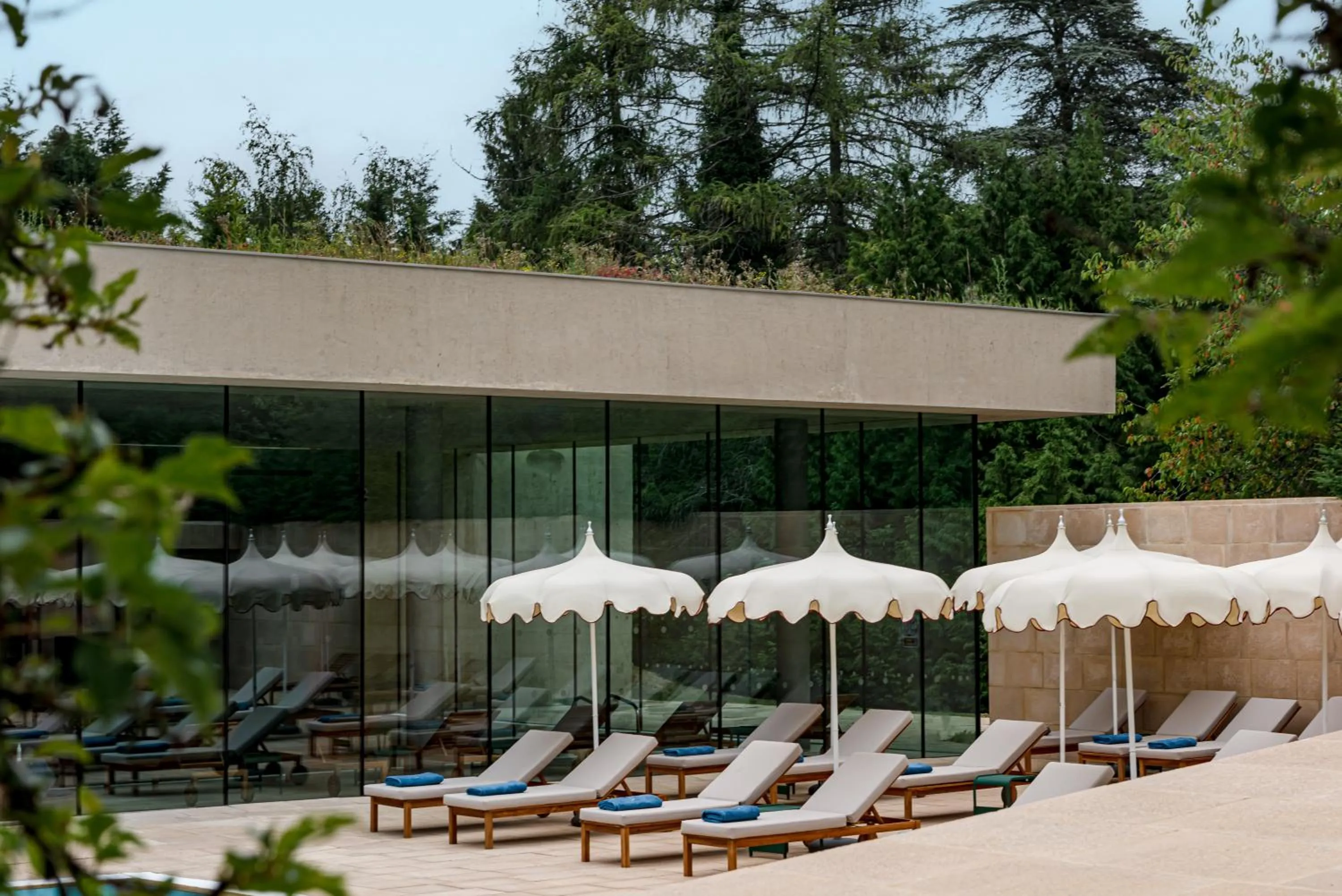 Swimming pool in Cowley Manor Experimental
