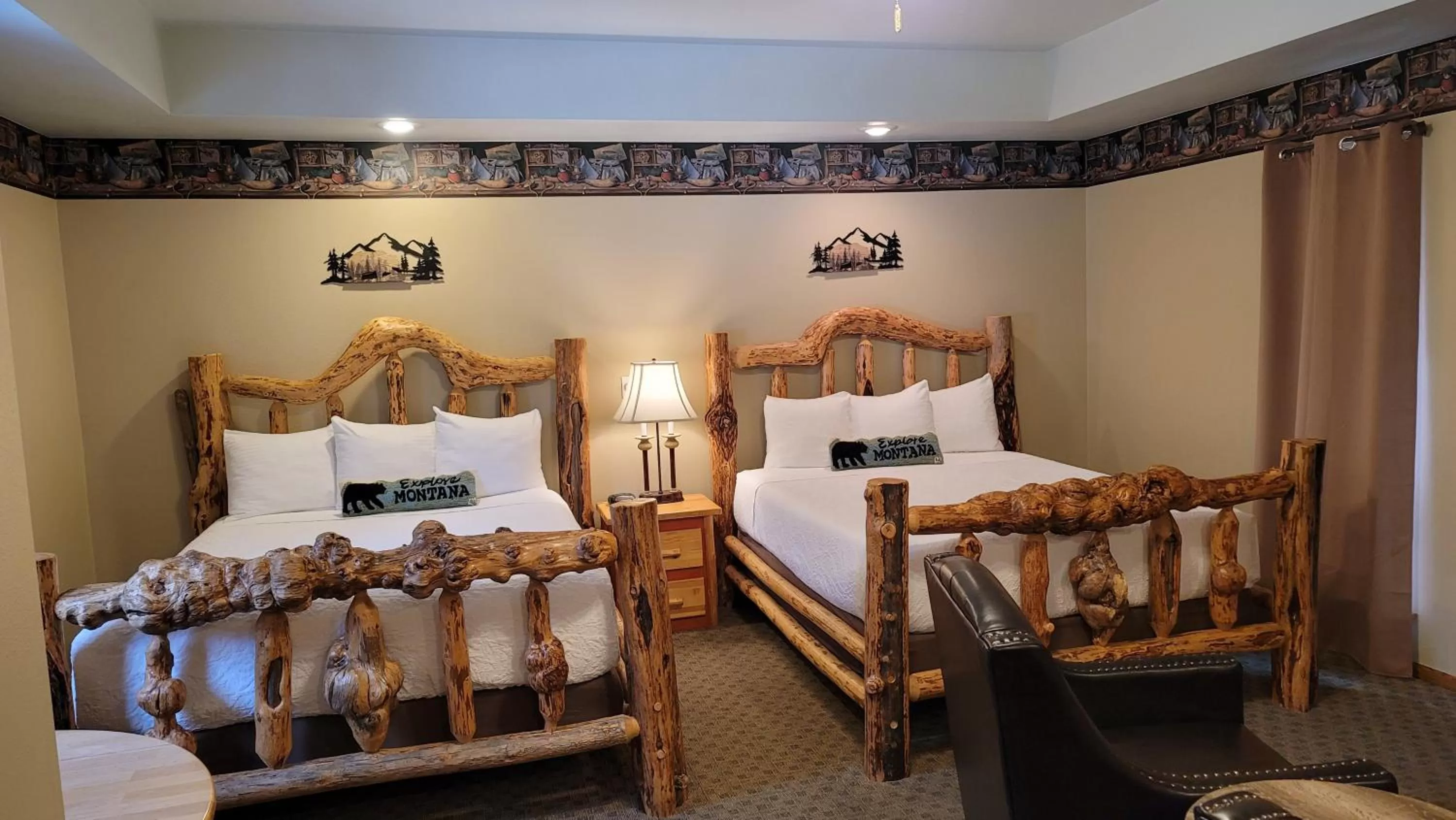 Bed in Riverfront Motel & Cabins