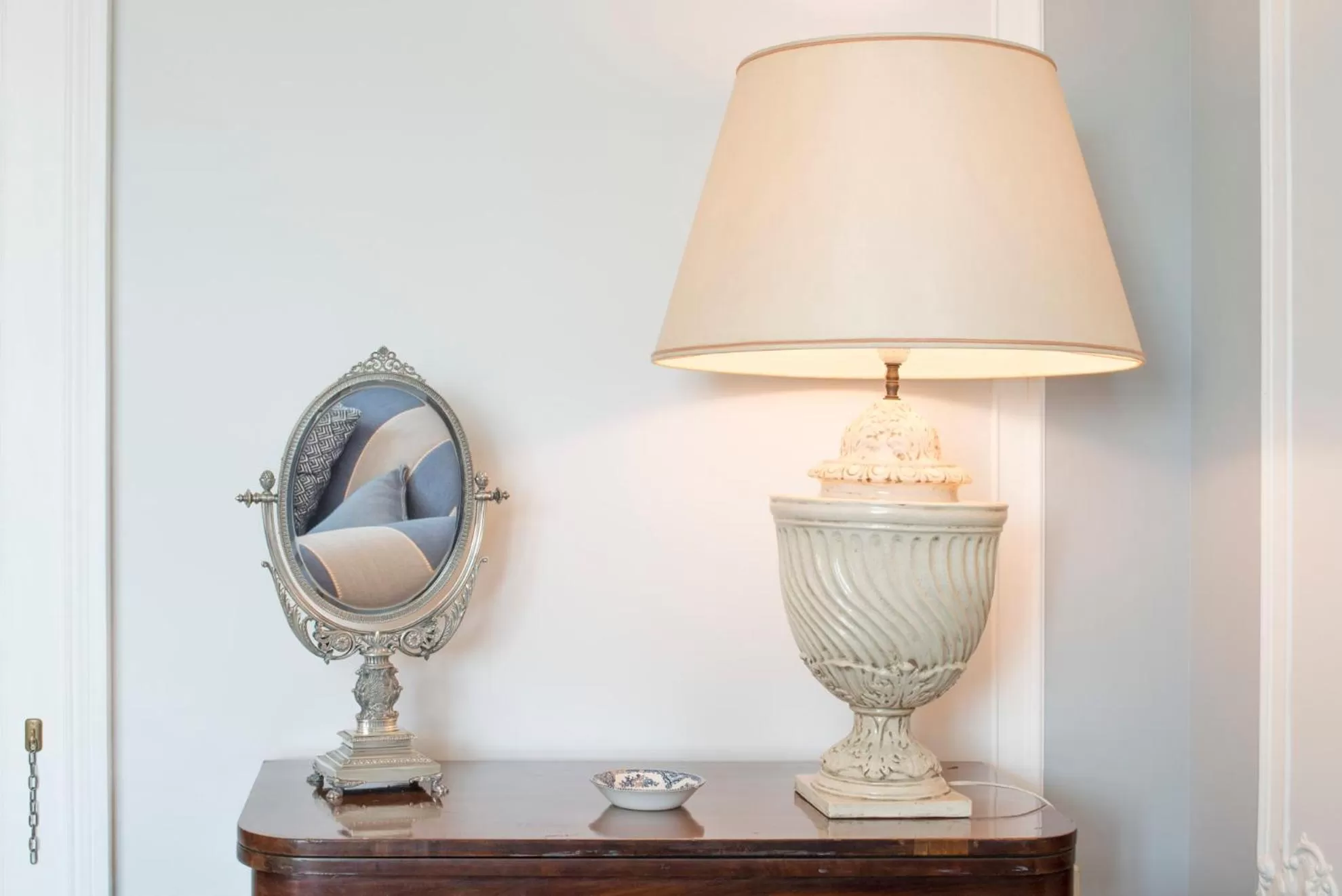 Decorative detail in Vittoria - house of charme