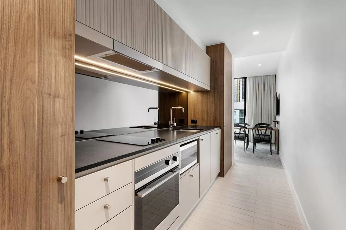 1 Bedroom Apartment City View - King or Twin in Adina Apartment Hotel Melbourne Southbank