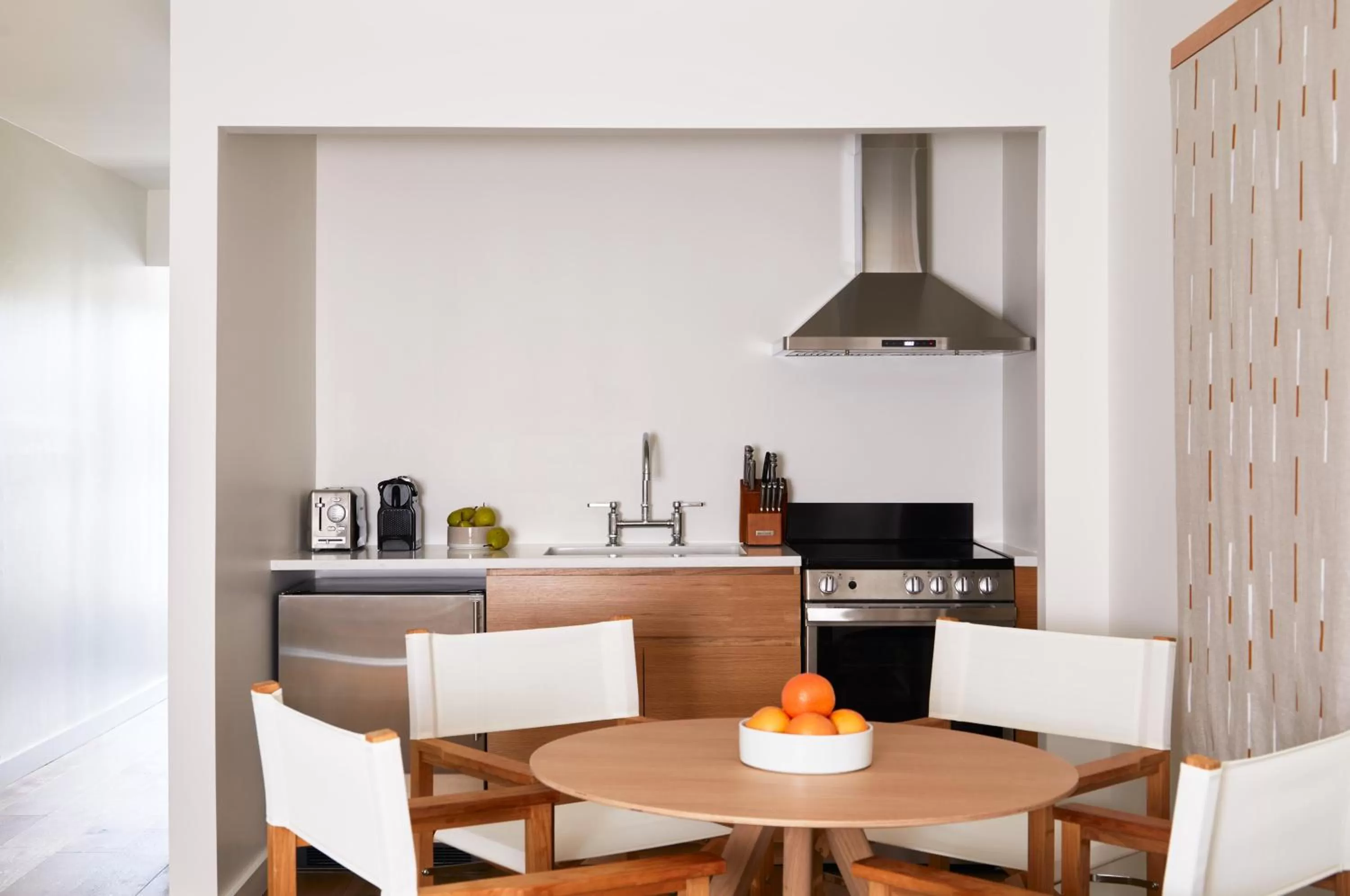 Kitchen or kitchenette in Sound View Greenport