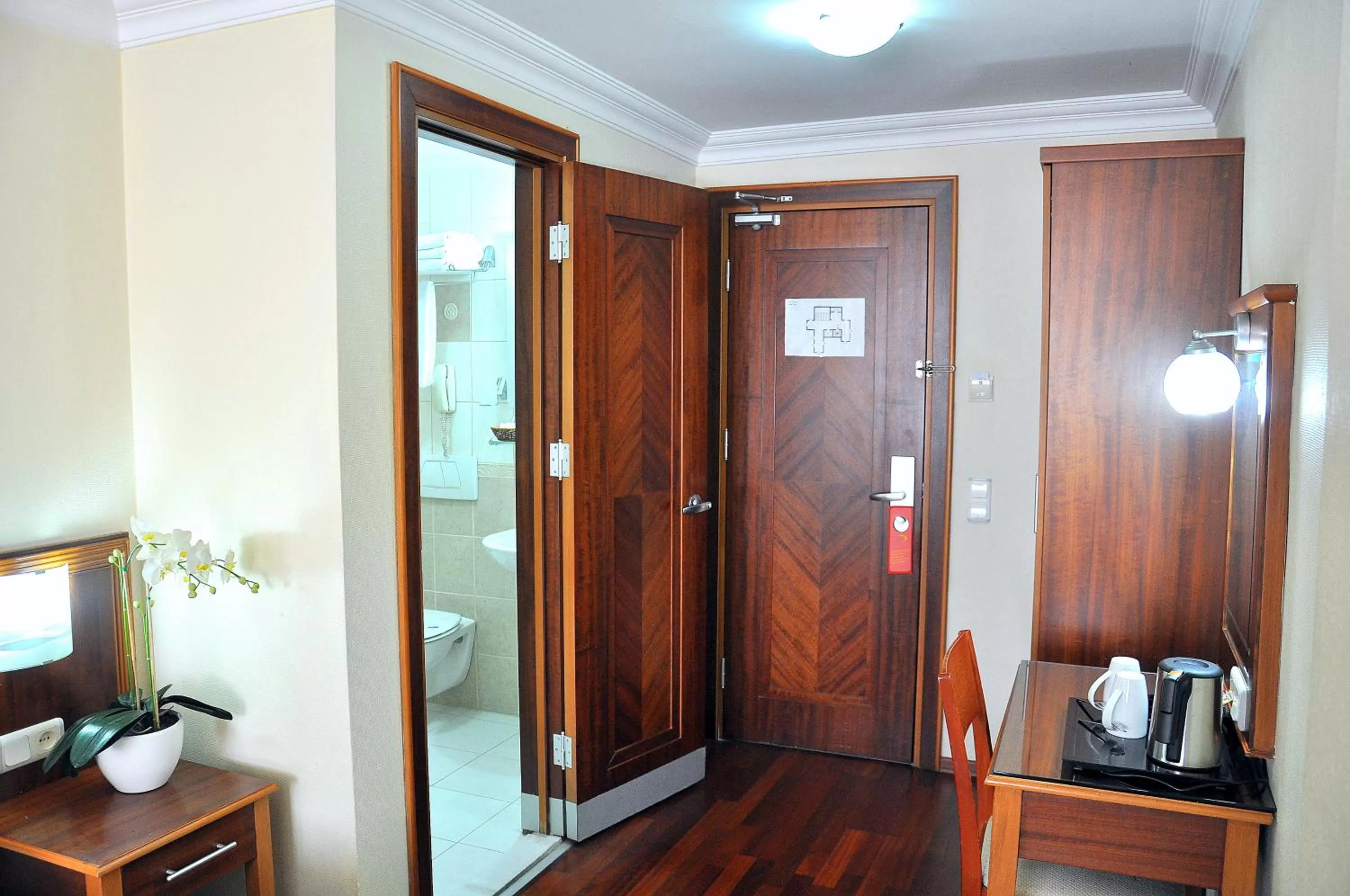 Coffee/tea facilities in Hotel Centrum Istanbul