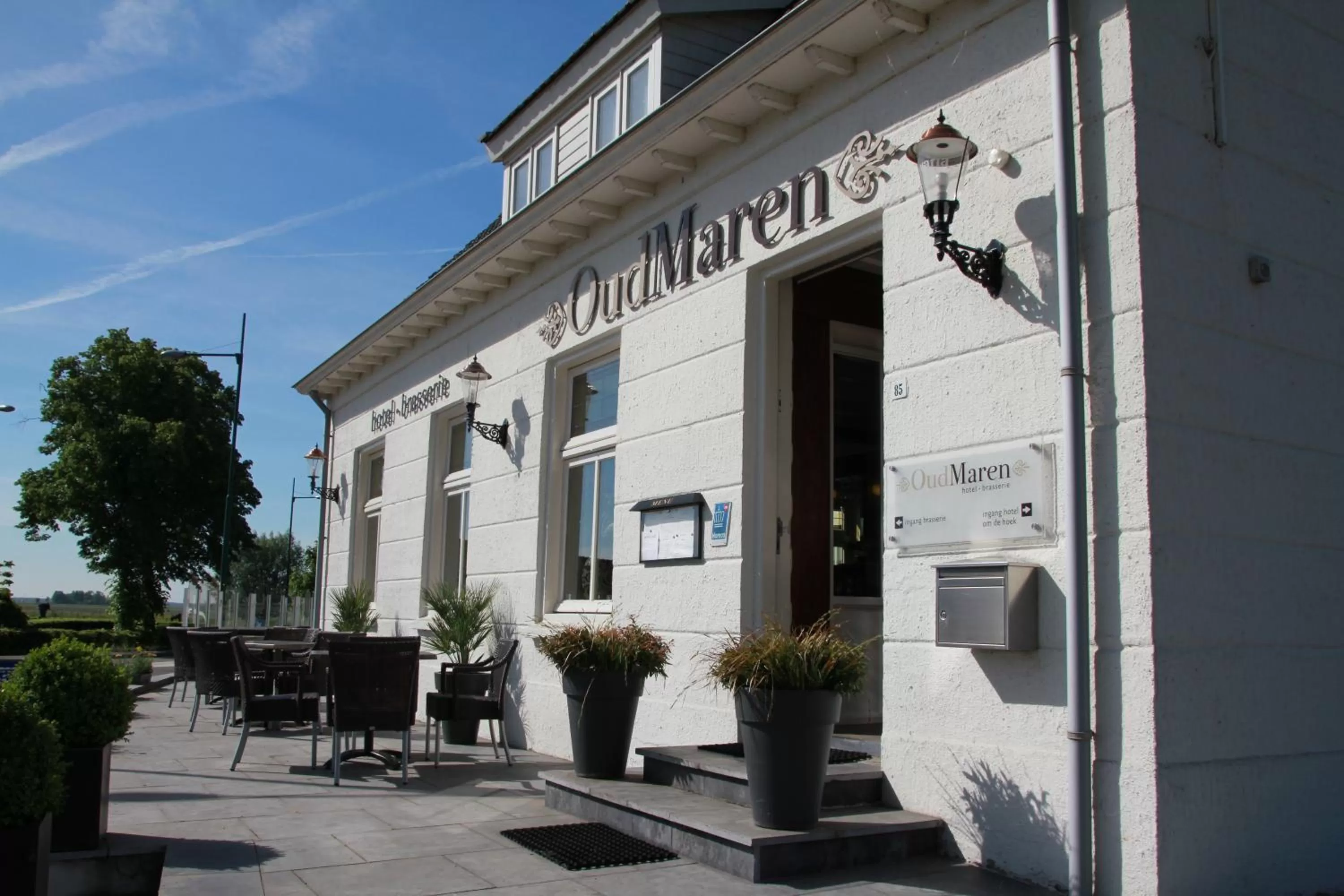 Facade/entrance, Property Building in Hotel Brasserie Oud Maren