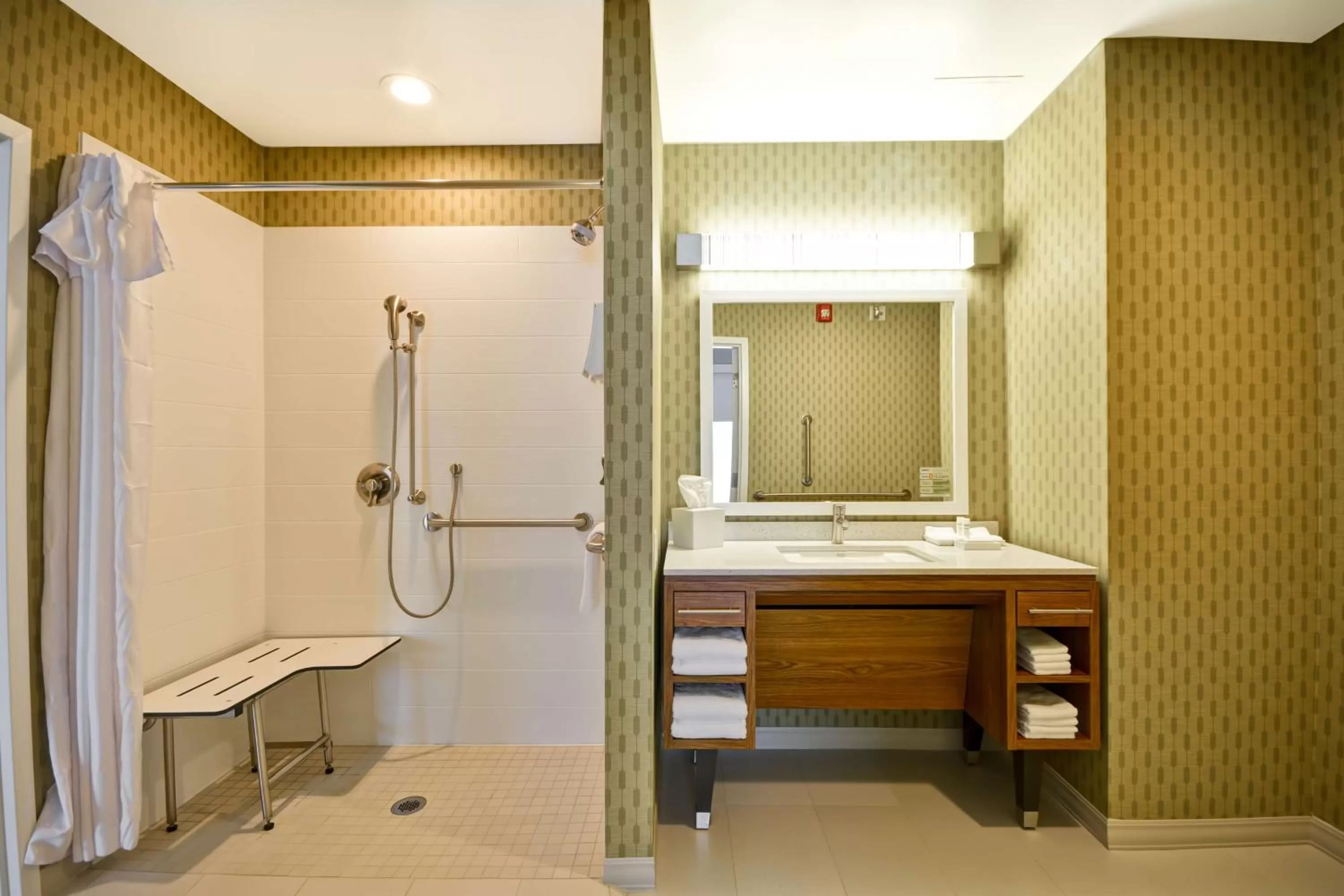 Bathroom in Home2 Suites By Hilton Evansville