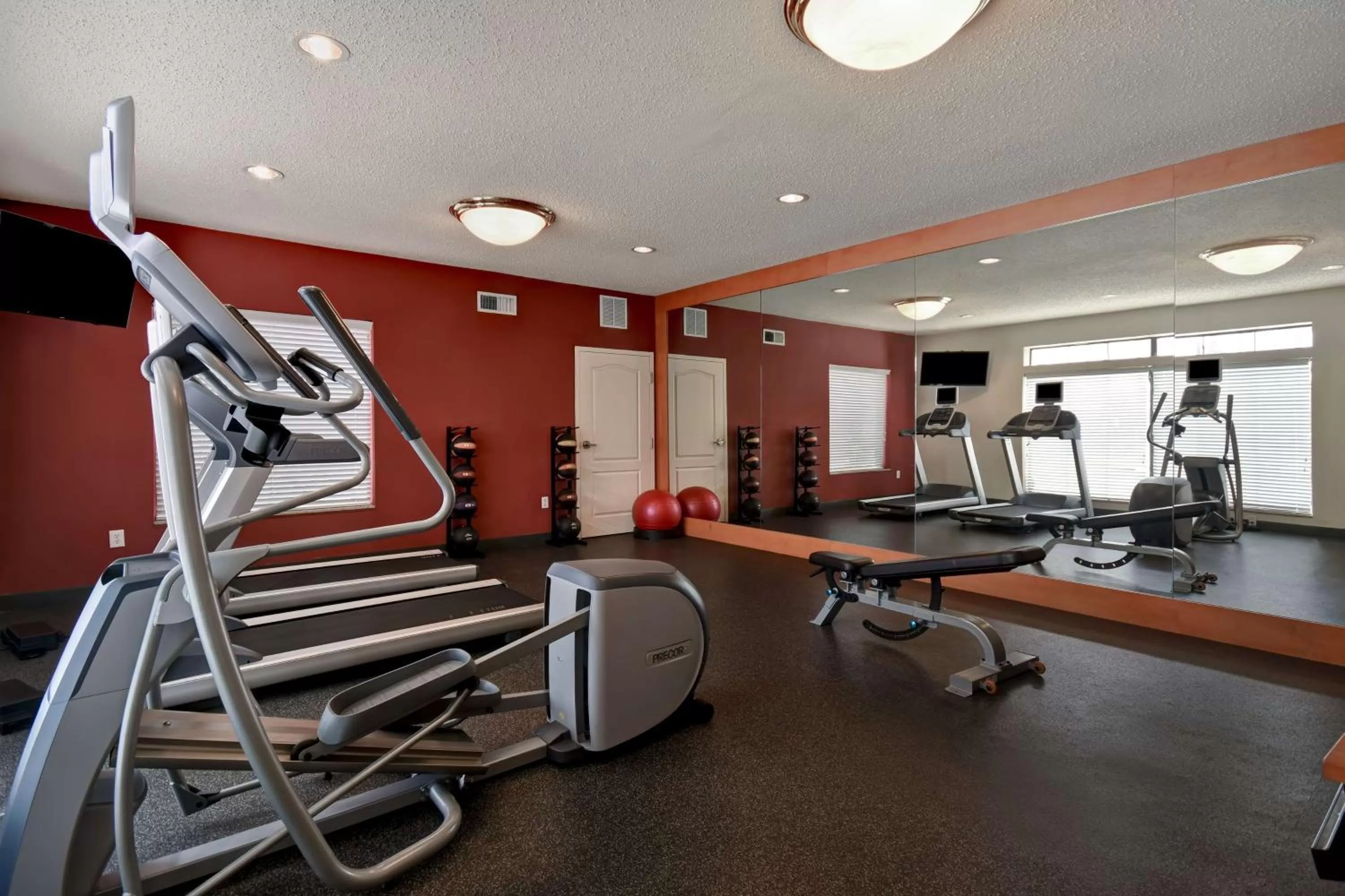 Fitness centre/facilities in Homewood Suites By Hilton HOU Intercontinental Airport