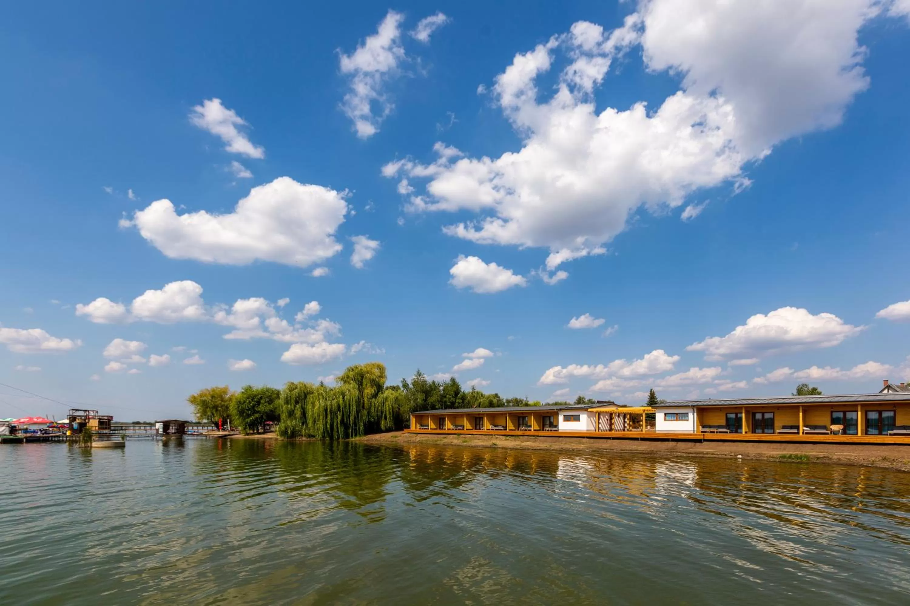 Halfarock Vízi-Erdei Apartmanház