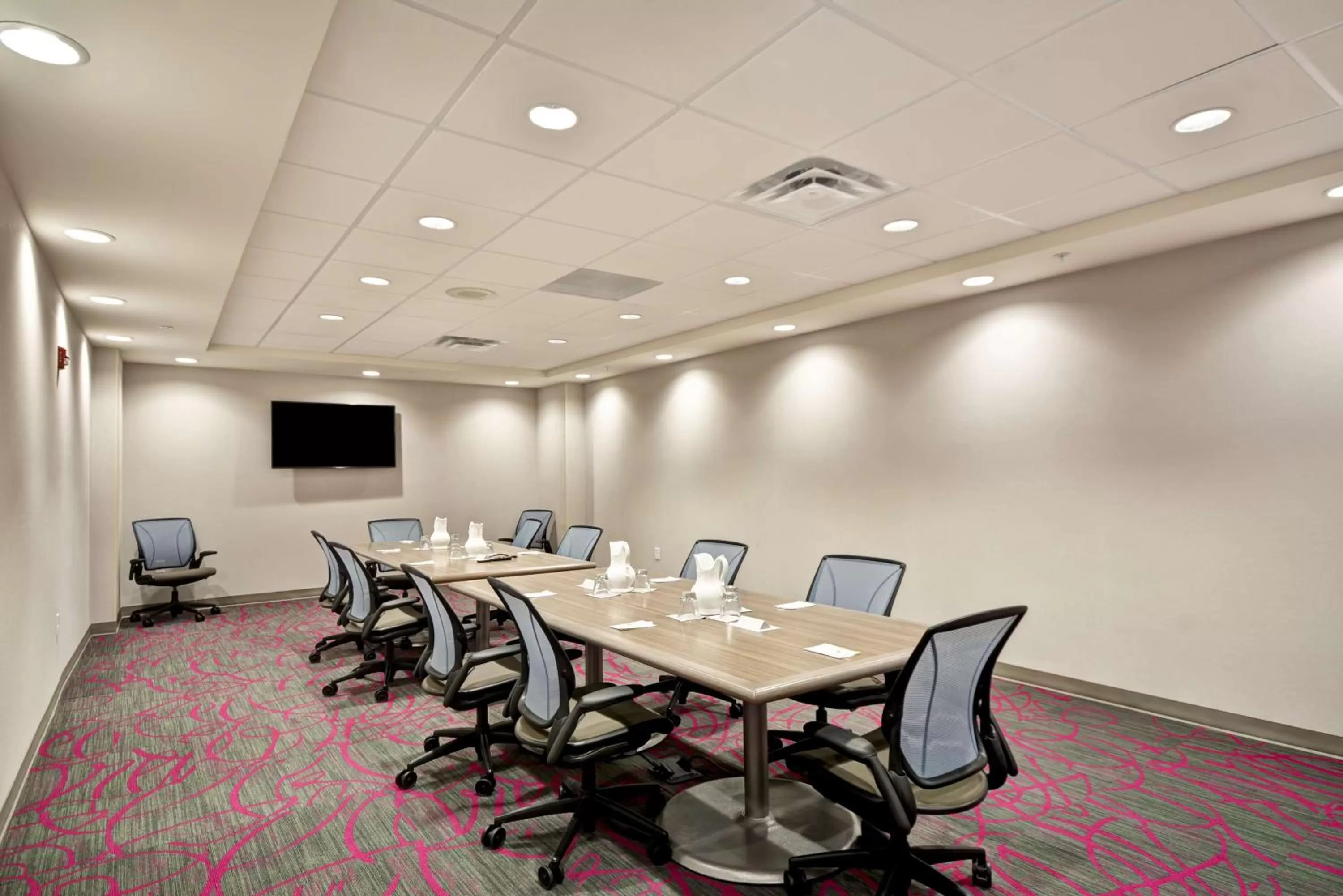 Meeting/conference room in Home2 Suites by Hilton Kansas City KU Medical Center
