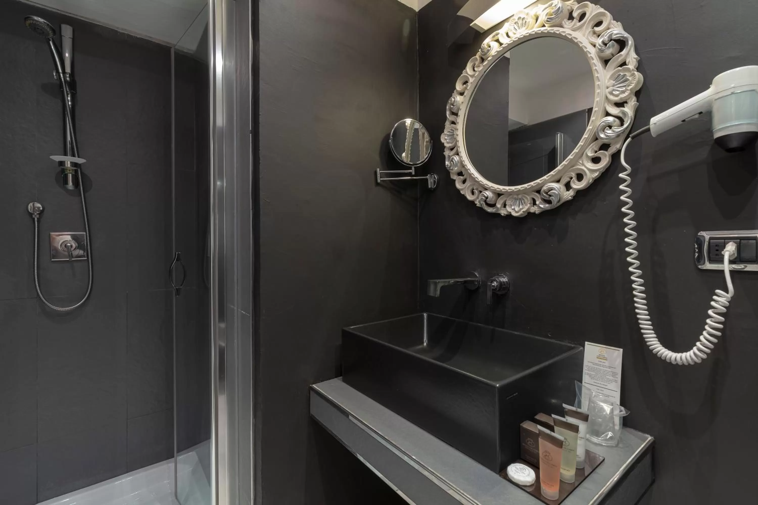 Bathroom in Hotel Columbia Wellness & Spa