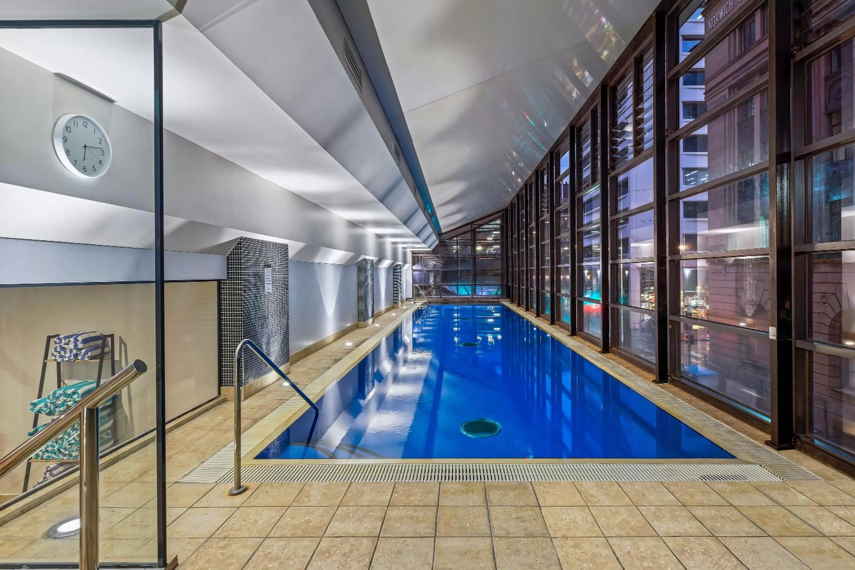 Swimming pool in Peppers Waymouth Hotel