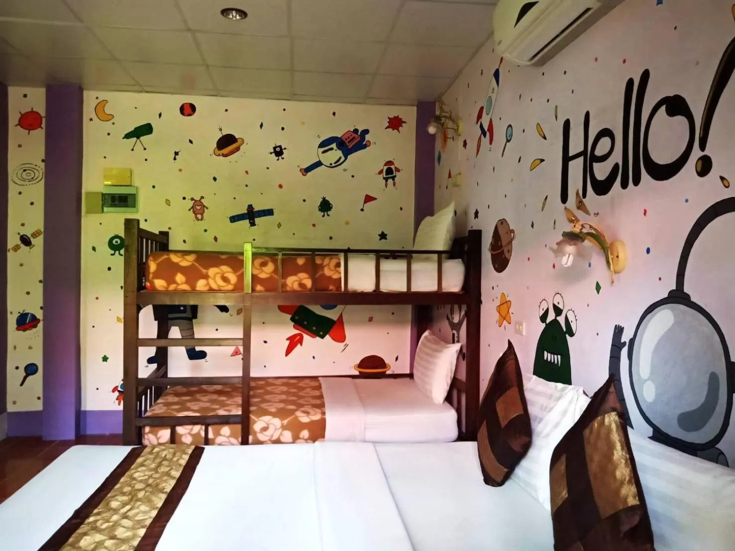 Family Room with Sea View in Penny's Resort