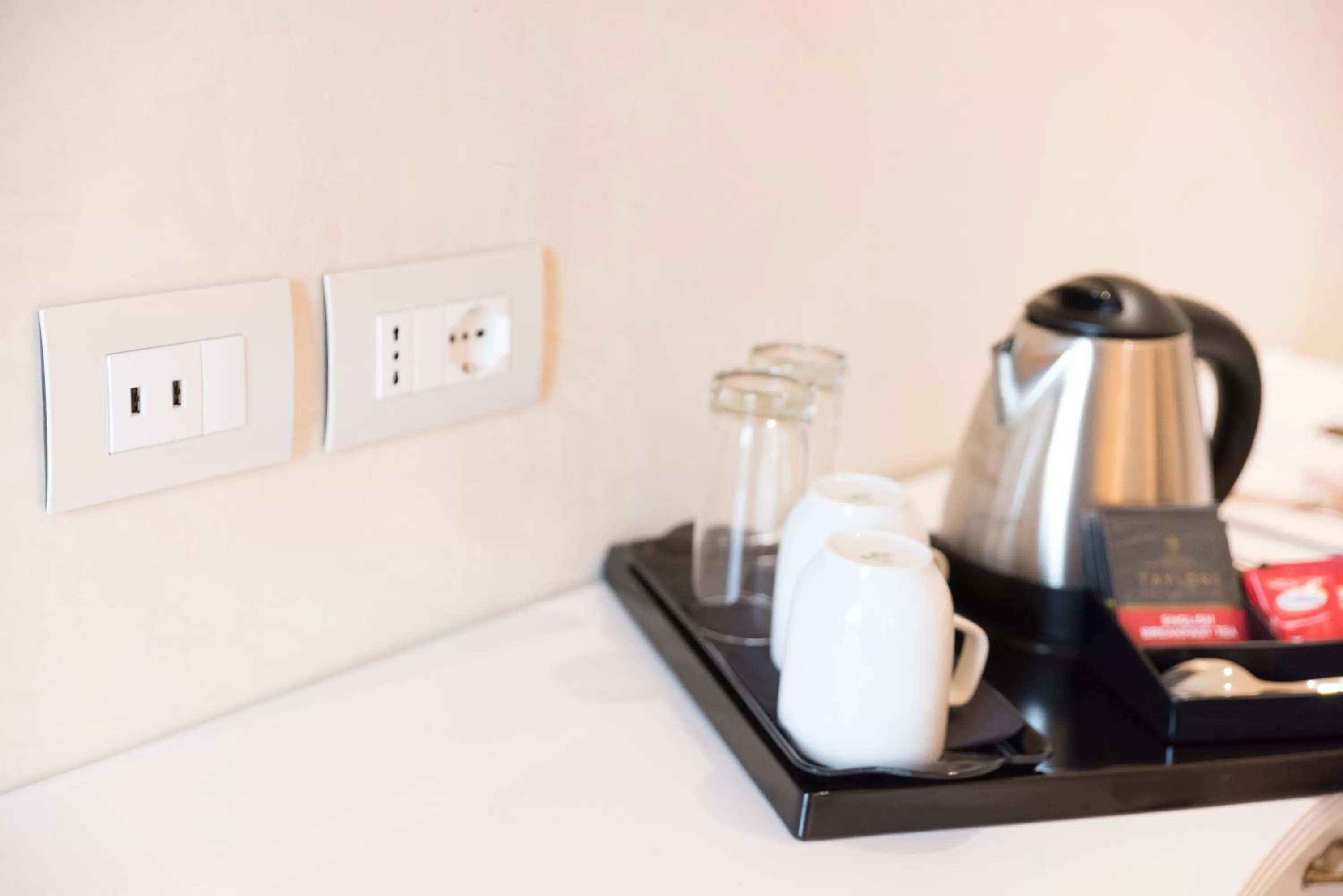 TV and multimedia in Altavilla Boutique Hotel