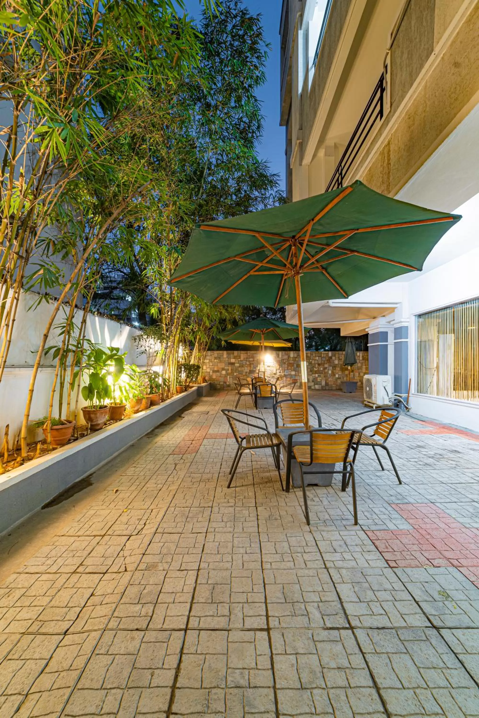 Restaurant/places to eat in Hotel Athome & Serviced Apartments by Deccan Serai Hotels