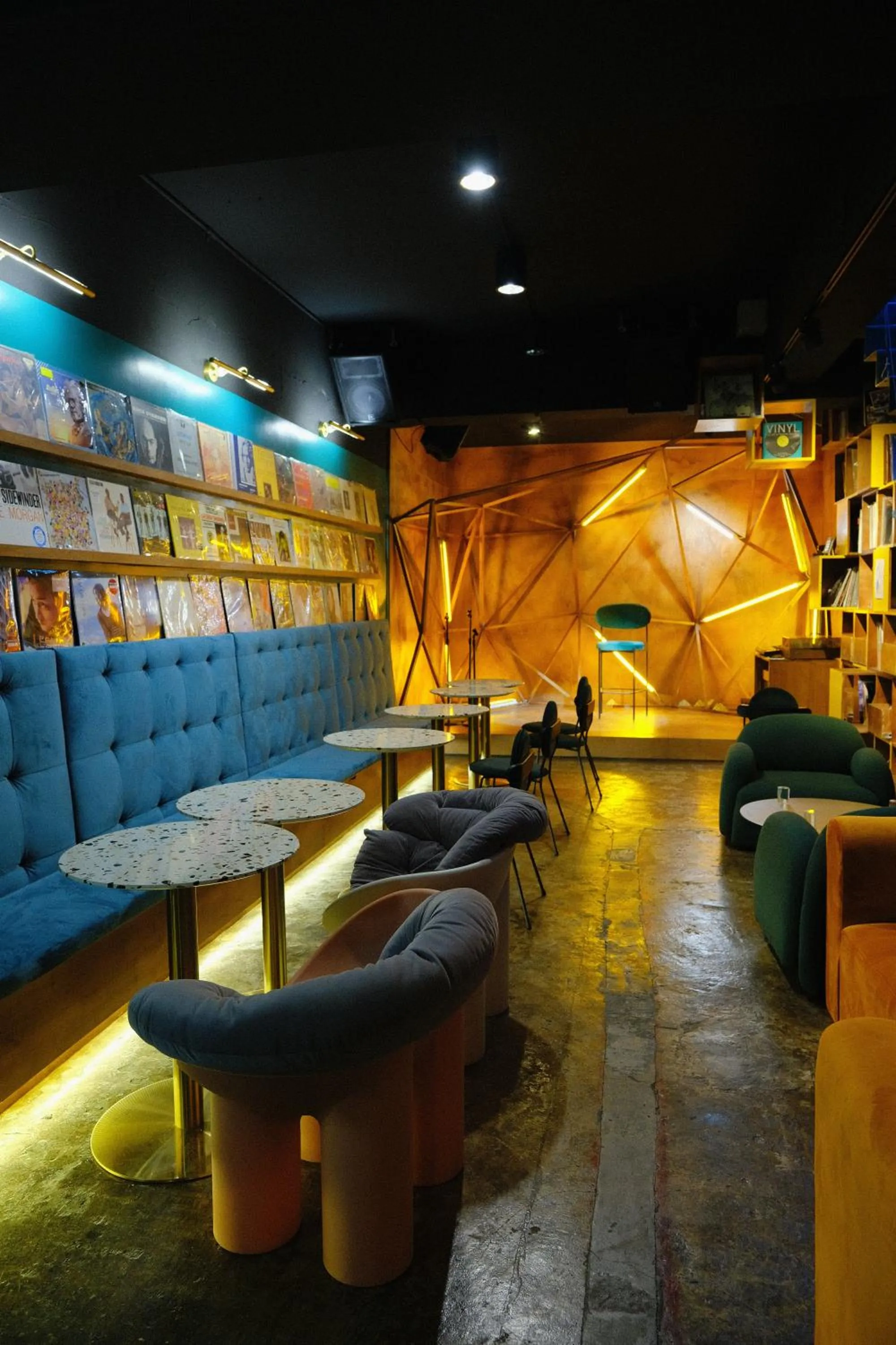 Restaurant/places to eat in Just Inn Xin Yi 正旅館 信義