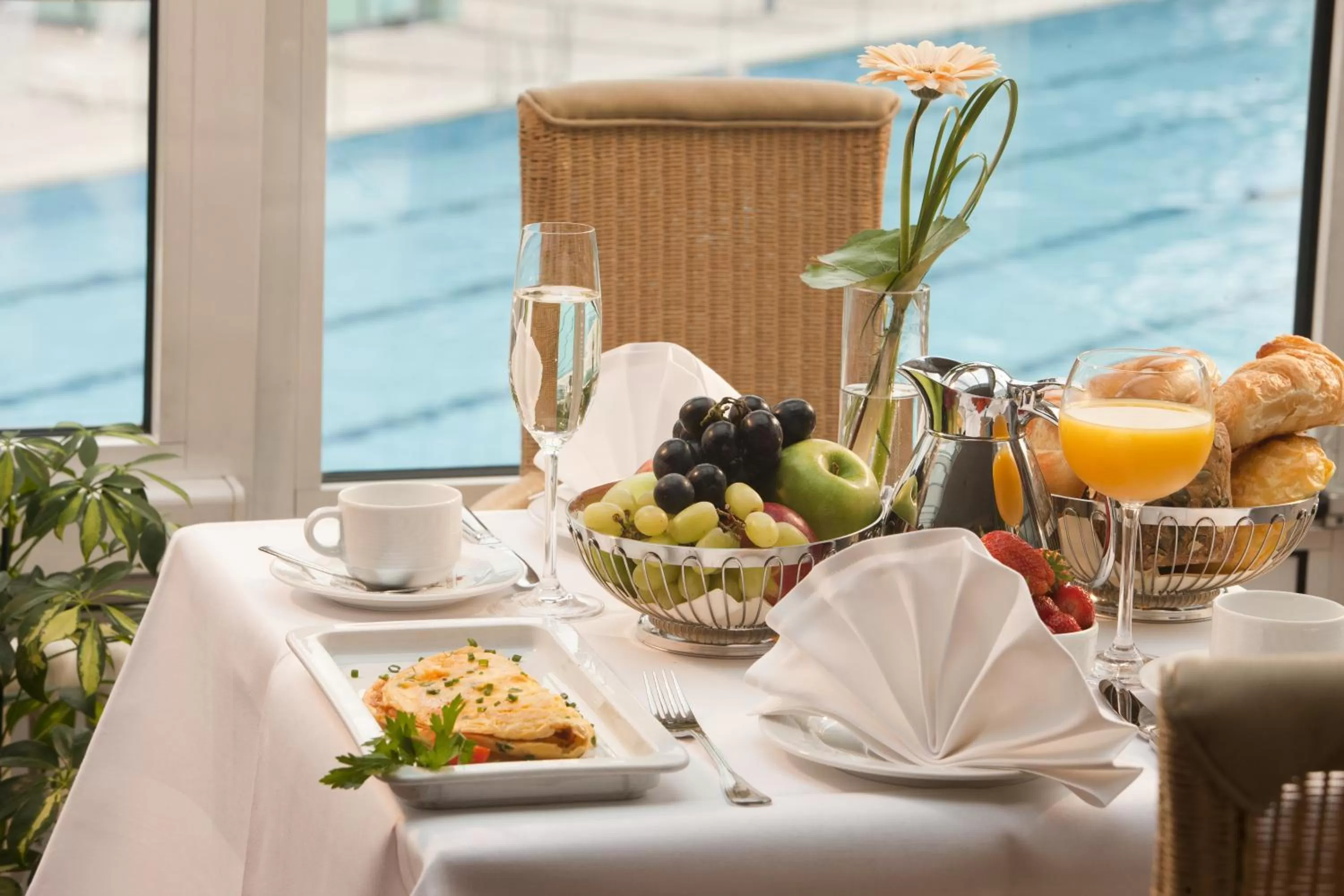 Buffet breakfast in Vital Hotel Westfalen Therme Wellness Resort & SPA