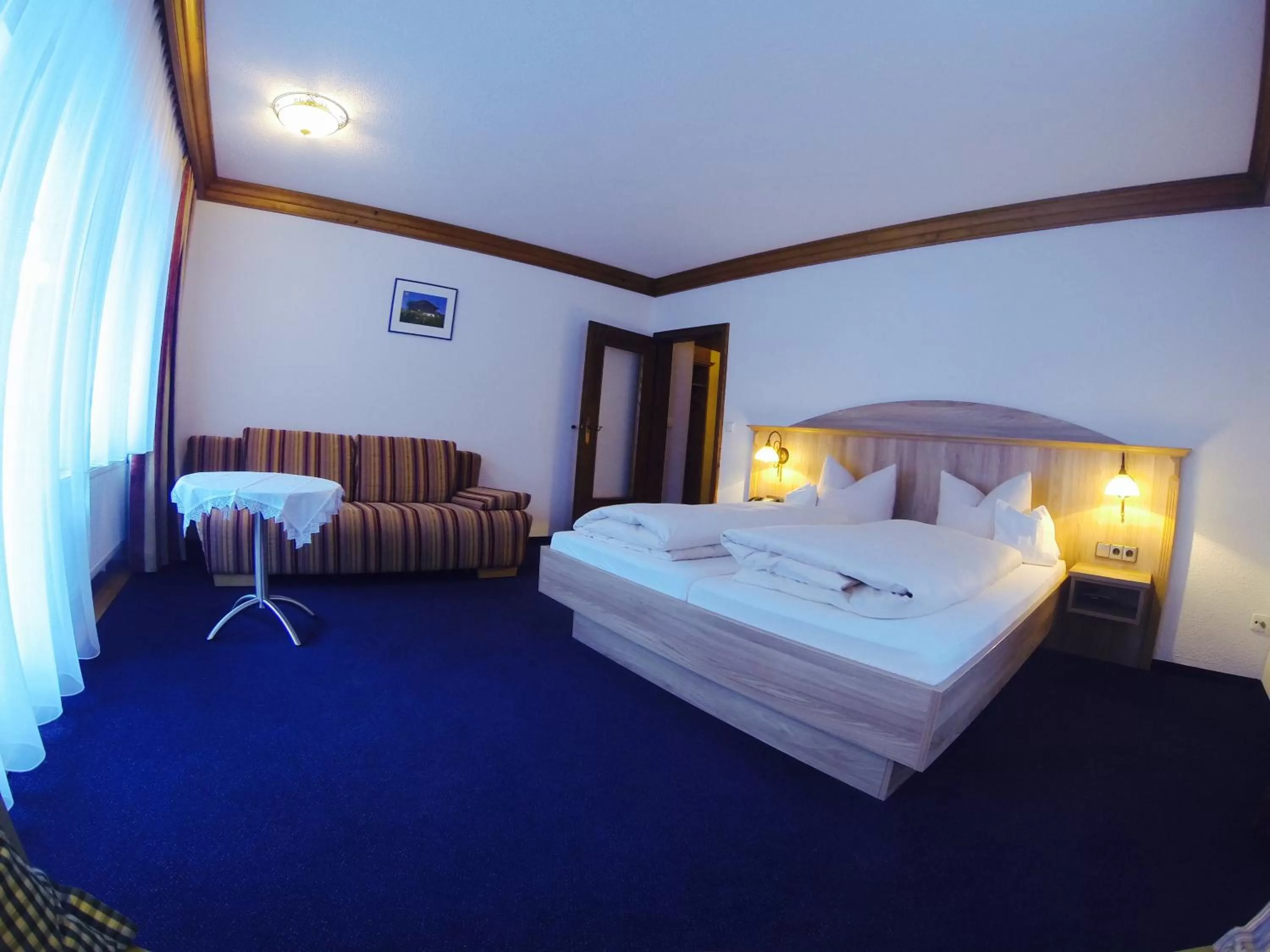 Bedroom, Bed in Aktivhotel & Gasthof Schmelz Ihr familienfreundliches Urlaubs Hotel mit Wellness Almsauna ab Februar Chiemgau Karte