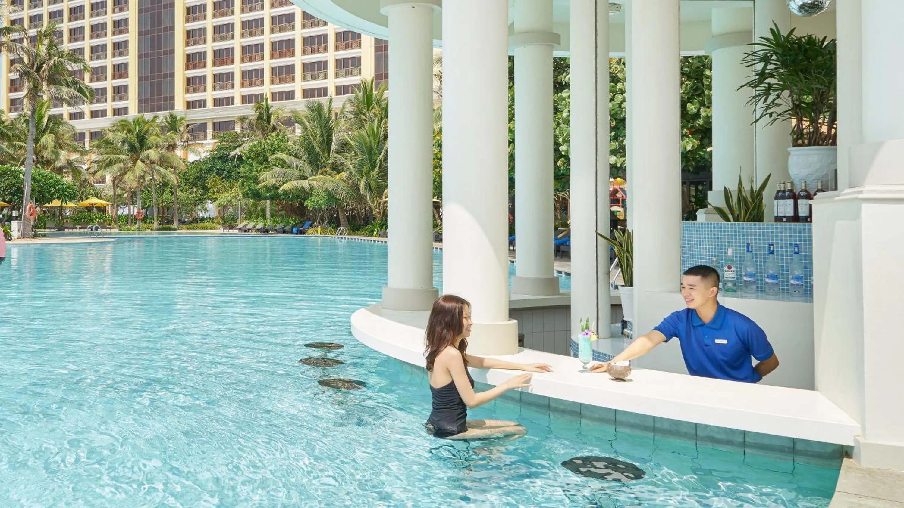 Restaurant/places to eat in InterContinental Grand Ho Tram