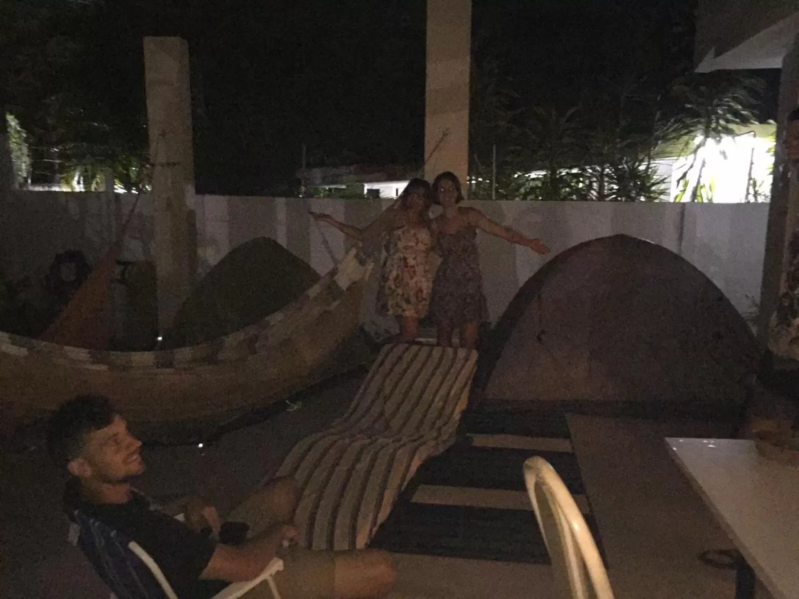 Balcony/Terrace, BBQ Facilities in Hostel Das Canárias